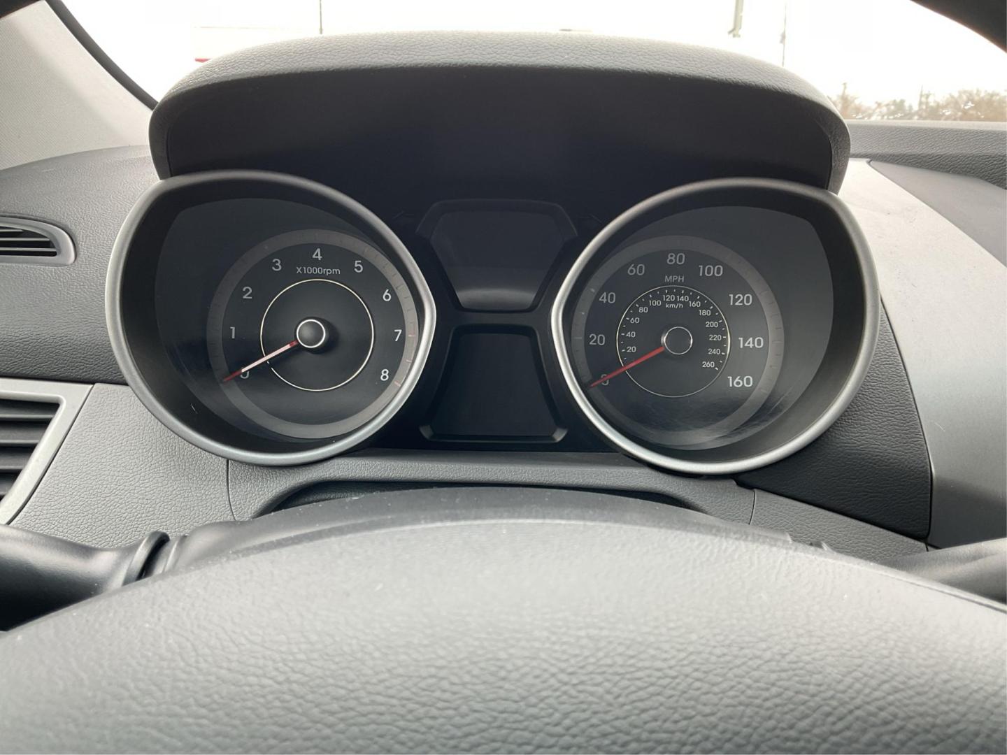 2012 Harbor Gray Metallic /Grey Hyundai Elantra GLS A/T (KMHDH4AE3CU) with an 1.8L L4 DOHC 16V engine, 6-Speed Automatic transmission, located at 1865 W 2nd St., Xenia, OH, 45385, (937) 372-7777, 39.681259, -83.961945 - Photo#14