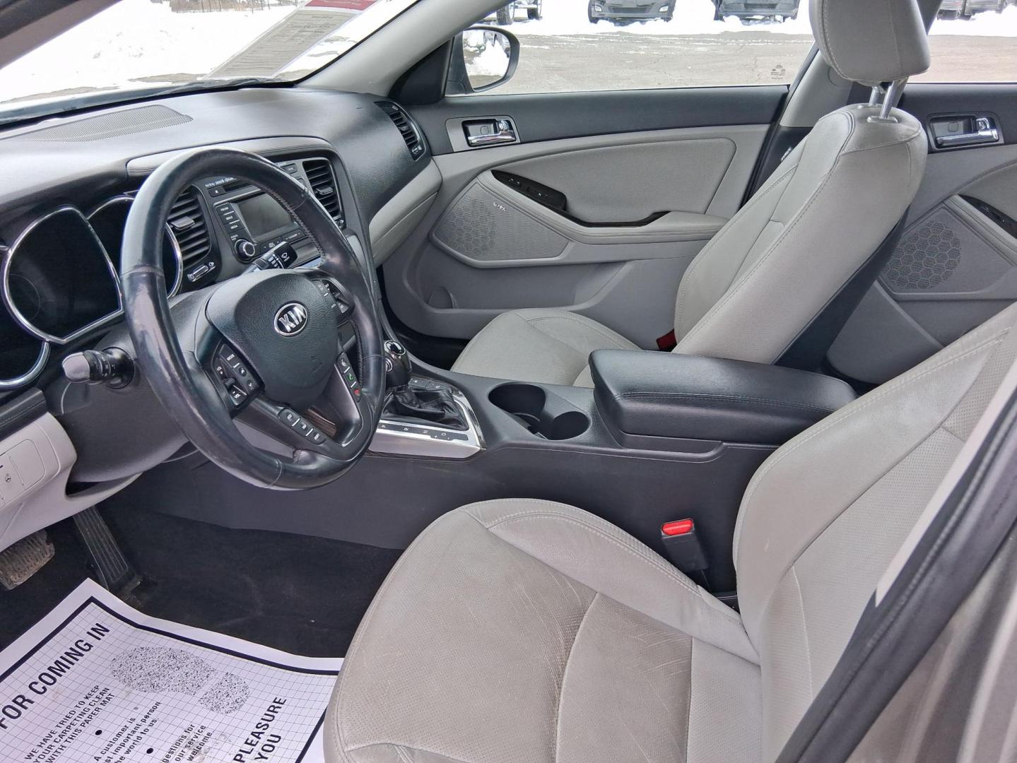 2013 Bright Silver Metallic /Black/Grey Kia Optima EX (5XXGN4A77DG) with an 2.4L I-4 gasoline direct injection engine, located at 1865 W 2nd St., Xenia, OH, 45385, (937) 372-7777, 39.681259, -83.961945 - Photo#8