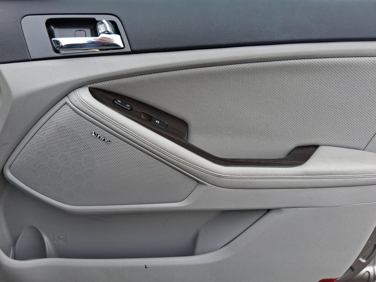 2013 Bright Silver Metallic /Black/Grey Kia Optima EX (5XXGN4A77DG) with an 2.4L I-4 gasoline direct injection engine, located at 1865 W 2nd St., Xenia, OH, 45385, (937) 372-7777, 39.681259, -83.961945 - Photo#18