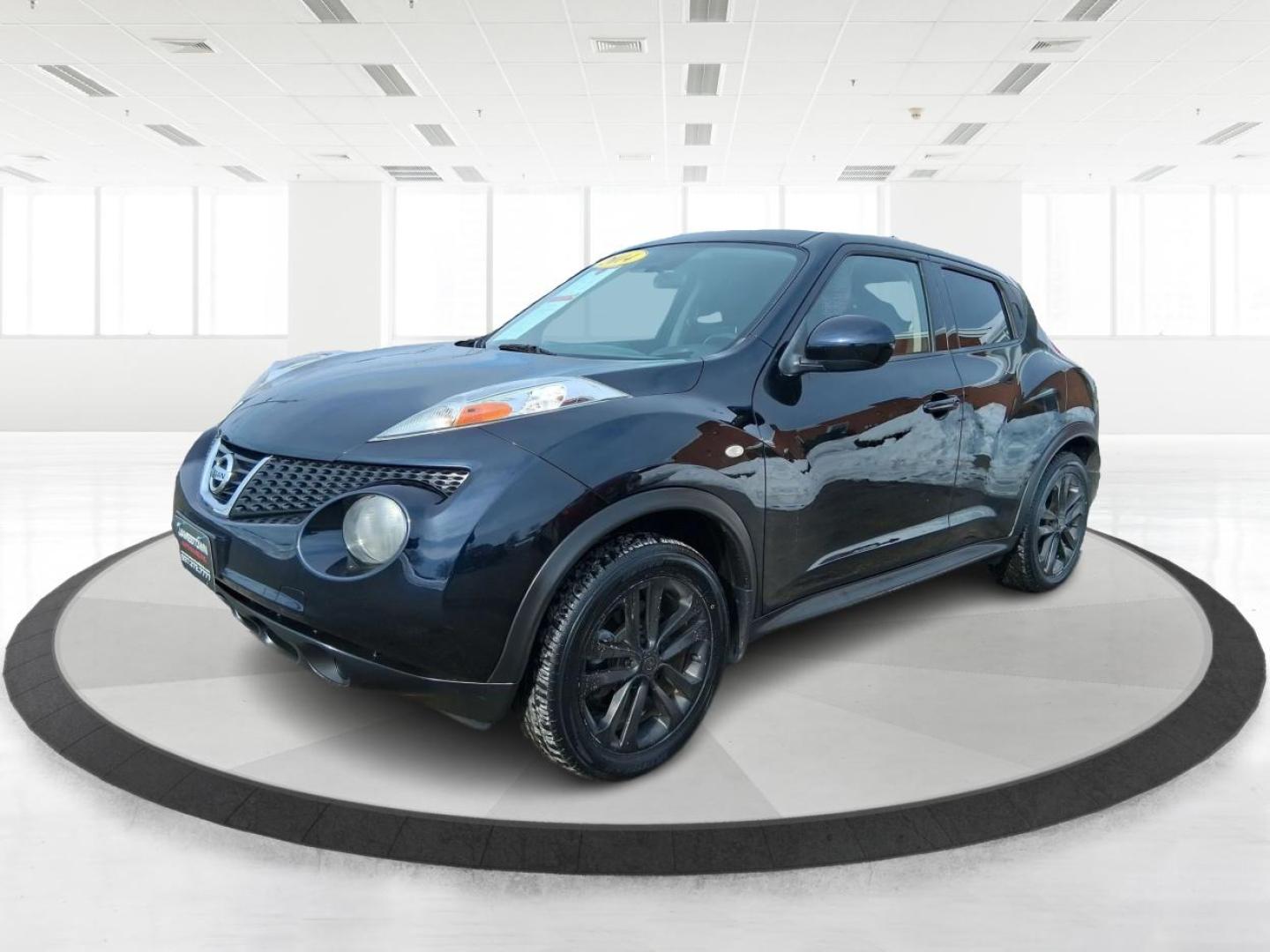2014 Sapphire Black /Black Nissan Juke SV (JN8AF5MV9ET) with an 1.6L I-4 gasoline direct injection engine, located at 1865 W 2nd St., Xenia, OH, 45385, (937) 372-7777, 39.681259, -83.961945 - Photo#1