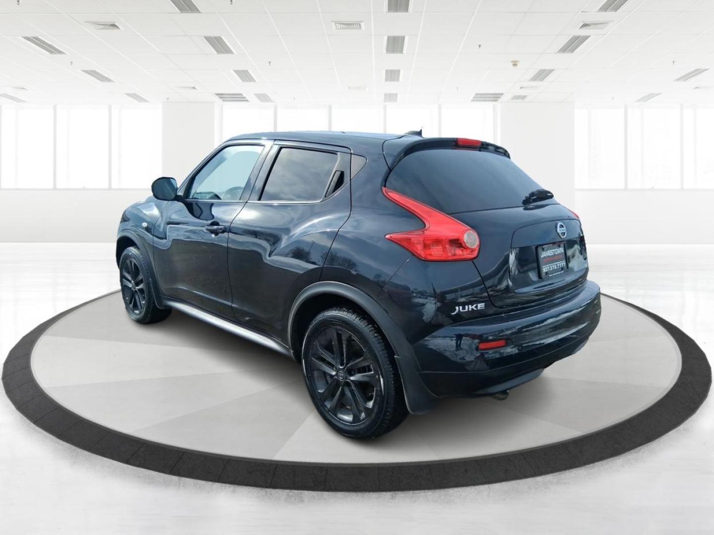 2014 Sapphire Black /Black Nissan Juke SV (JN8AF5MV9ET) with an 1.6L I-4 gasoline direct injection engine, located at 1865 W 2nd St., Xenia, OH, 45385, (937) 372-7777, 39.681259, -83.961945 - Photo#6