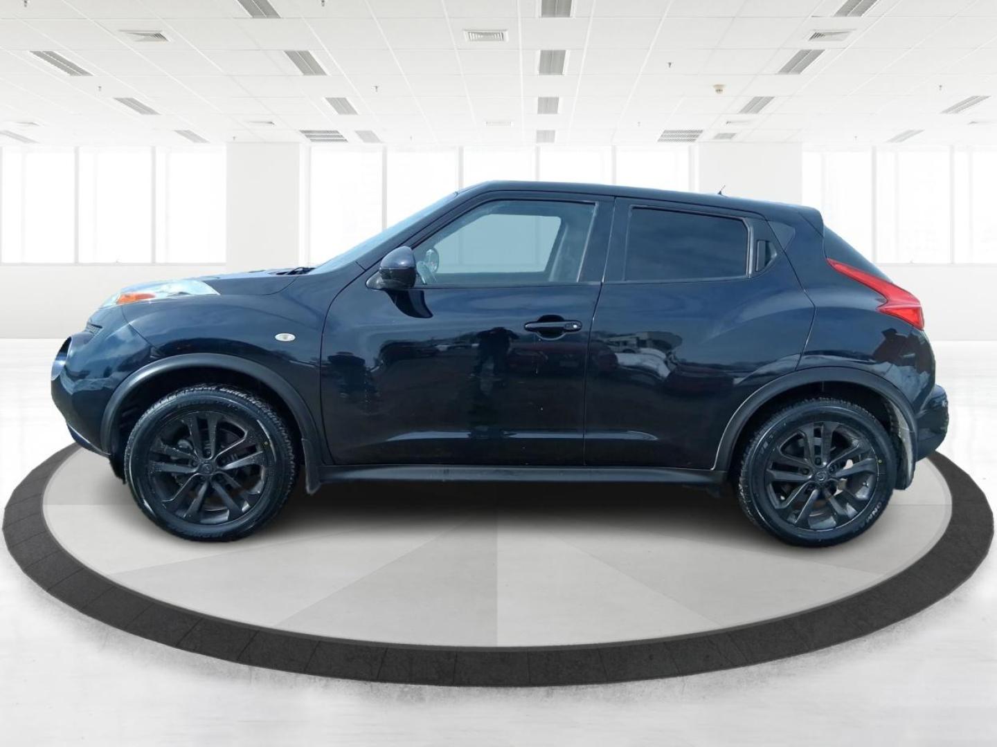 2014 Sapphire Black /Black Nissan Juke SV (JN8AF5MV9ET) with an 1.6L I-4 gasoline direct injection engine, located at 1865 W 2nd St., Xenia, OH, 45385, (937) 372-7777, 39.681259, -83.961945 - Photo#7