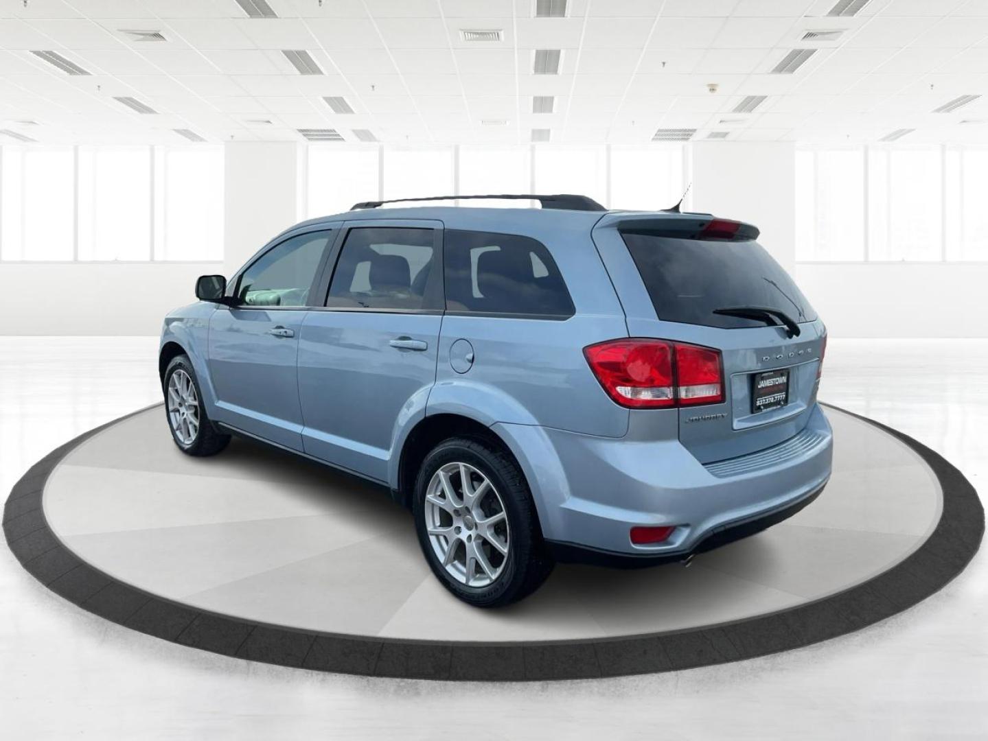 2013 Fathom Blue Pearlcoat /Black Dodge Journey SXT (3C4PDCBG8DT) , located at 1865 W 2nd St., Xenia, OH, 45385, (937) 372-7777, 39.681259, -83.961945 - Photo#6