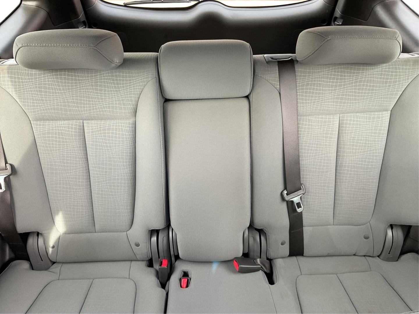 2011 Phantom Black Metallic /Grey Hyundai Santa Fe GLS (5XYZGDAB4BG) with an 2.4L I-4 DOHC engine, located at 1865 W 2nd St., Xenia, OH, 45385, (937) 372-7777, 39.681259, -83.961945 - Photo#12