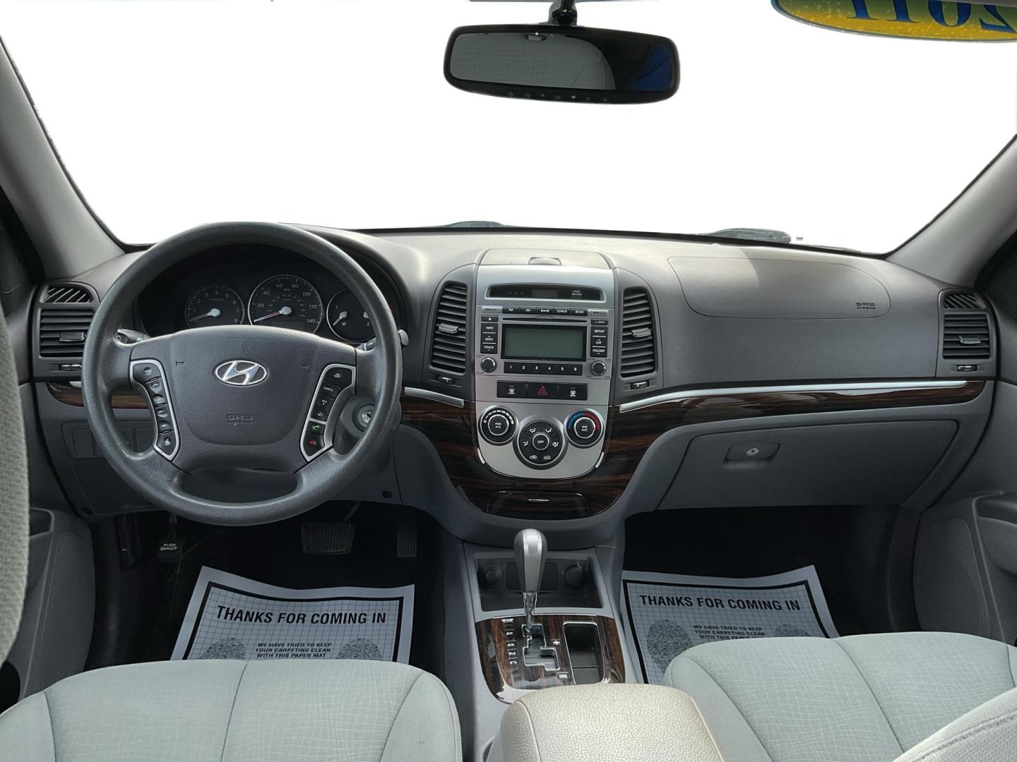 2011 Phantom Black Metallic /Grey Hyundai Santa Fe GLS (5XYZGDAB4BG) with an 2.4L I-4 DOHC engine, located at 1865 W 2nd St., Xenia, OH, 45385, (937) 372-7777, 39.681259, -83.961945 - Photo#15