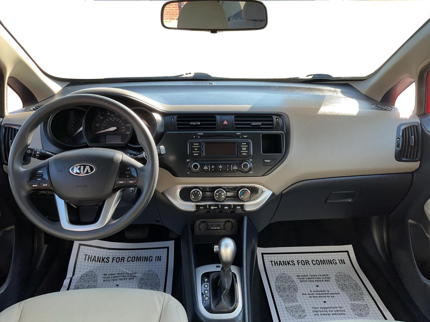 2014 Signal Red /Black/ Tan Kia Rio LX (KNADM4A31E6) with an 1.6L I-4 gasoline direct injection engine, located at 1865 W 2nd St., Xenia, OH, 45385, (937) 372-7777, 39.681259, -83.961945 - Photo#16