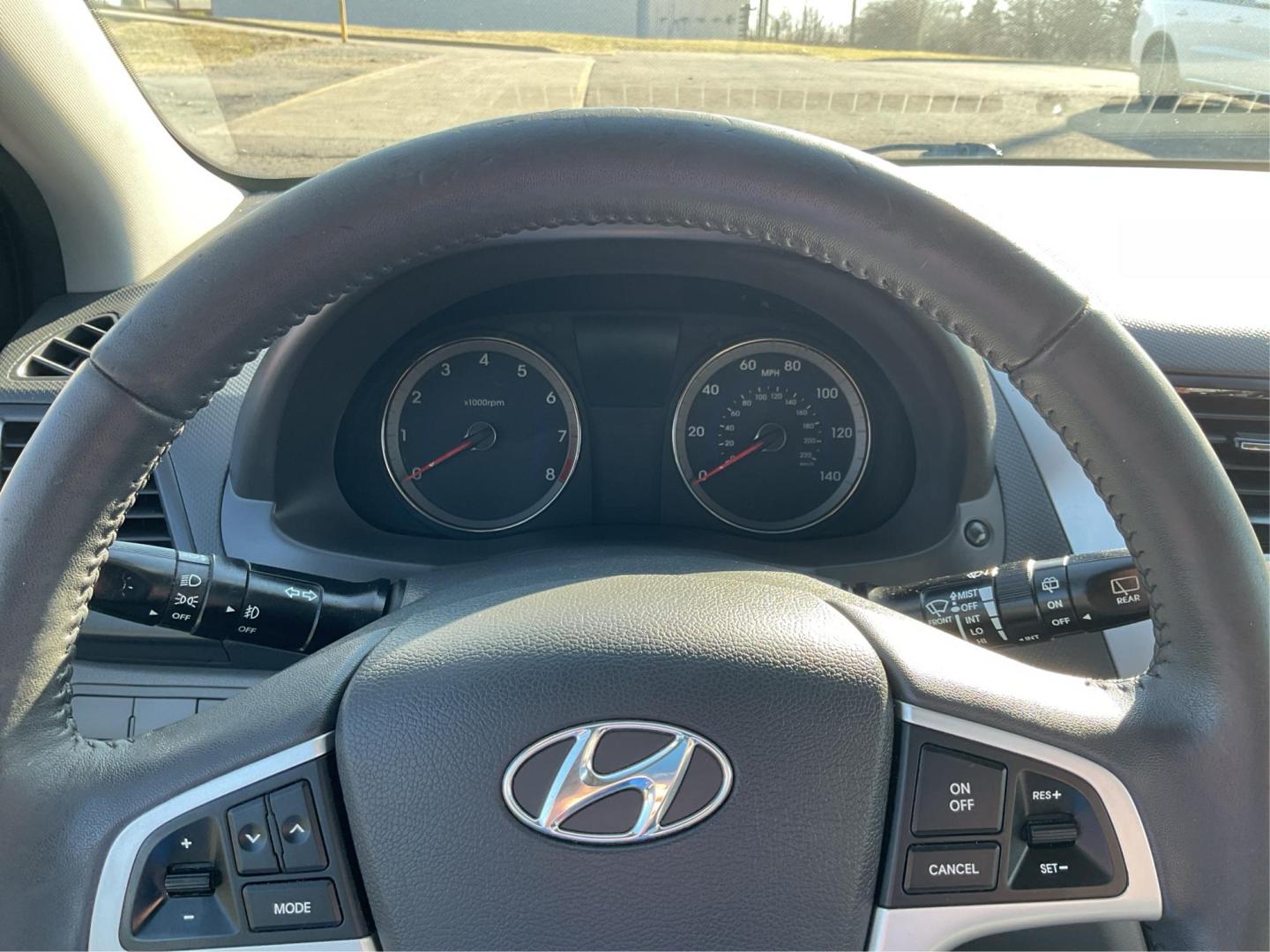 2012 Century White /Black/Grey Hyundai Accent SE (KMHCU5AE2CU) with an 1.6L I-4 gasoline direct injection engine, located at 1865 W 2nd St., Xenia, OH, 45385, (937) 372-7777, 39.681259, -83.961945 - Photo#14