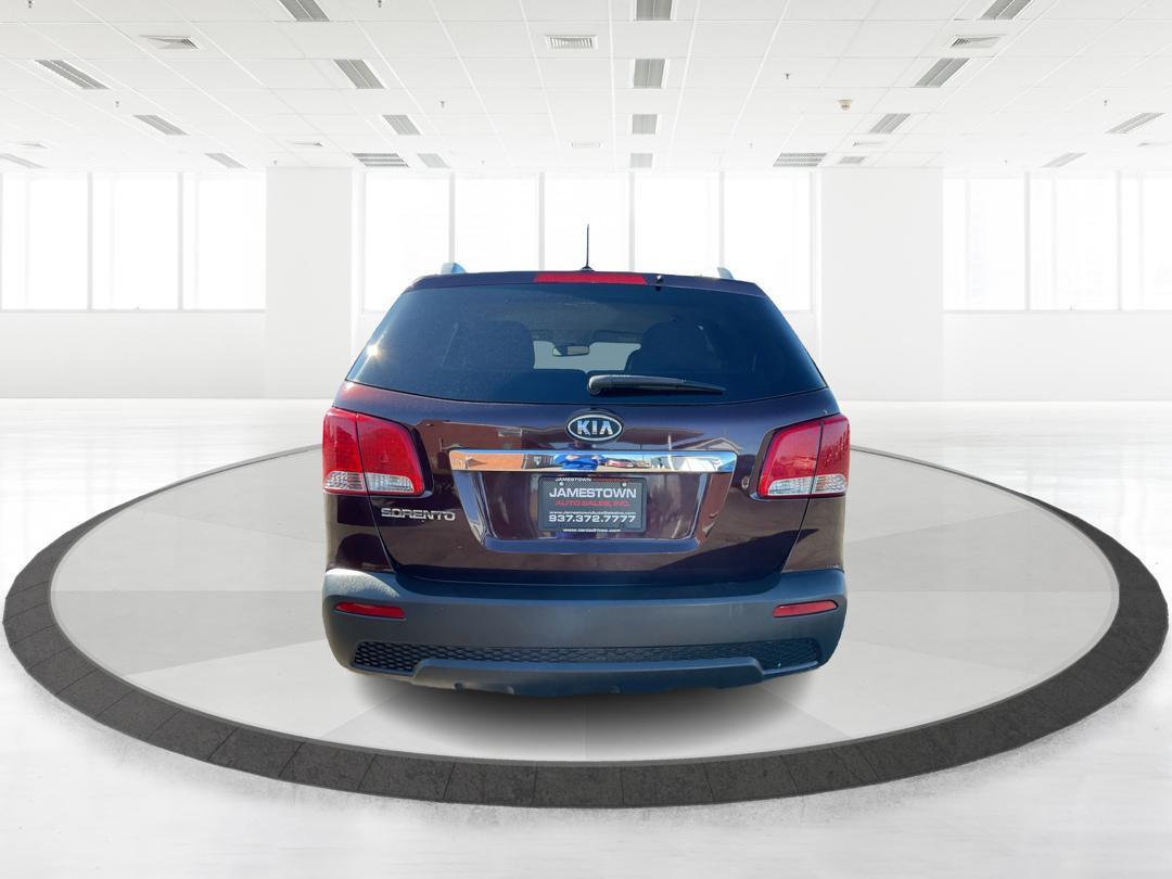 2011 Dark Cherry /Black/Tan Kia Sorento LX 4WD (5XYKTDA22BG) with an 3.5L V6 DOHC 24V engine, 6-Speed Automatic transmission, located at 1865 W 2nd St., Xenia, OH, 45385, (937) 372-7777, 39.681259, -83.961945 - Photo#5