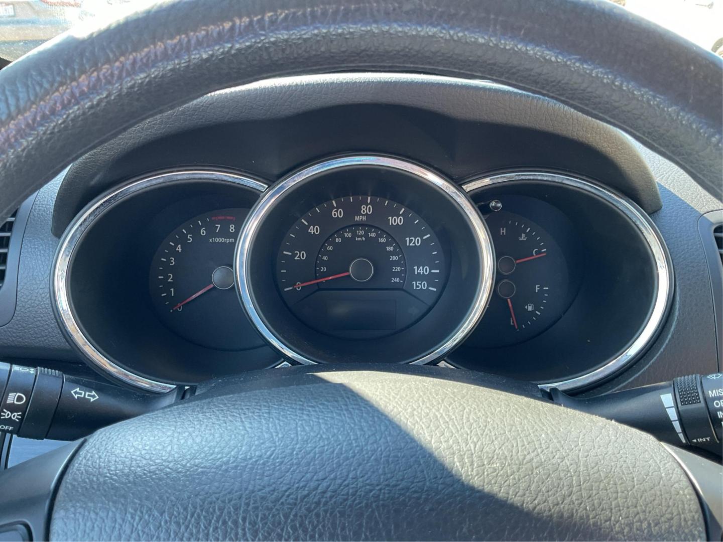 2011 Dark Cherry /Black/Tan Kia Sorento LX 4WD (5XYKTDA22BG) with an 3.5L V6 DOHC 24V engine, 6-Speed Automatic transmission, located at 1865 W 2nd St., Xenia, OH, 45385, (937) 372-7777, 39.681259, -83.961945 - Photo#14