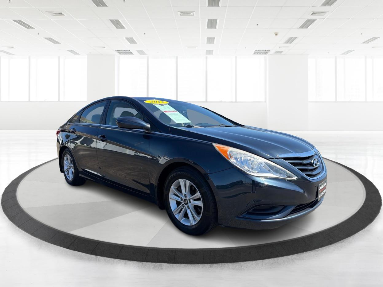 photo of Hyundai Sonata 2012