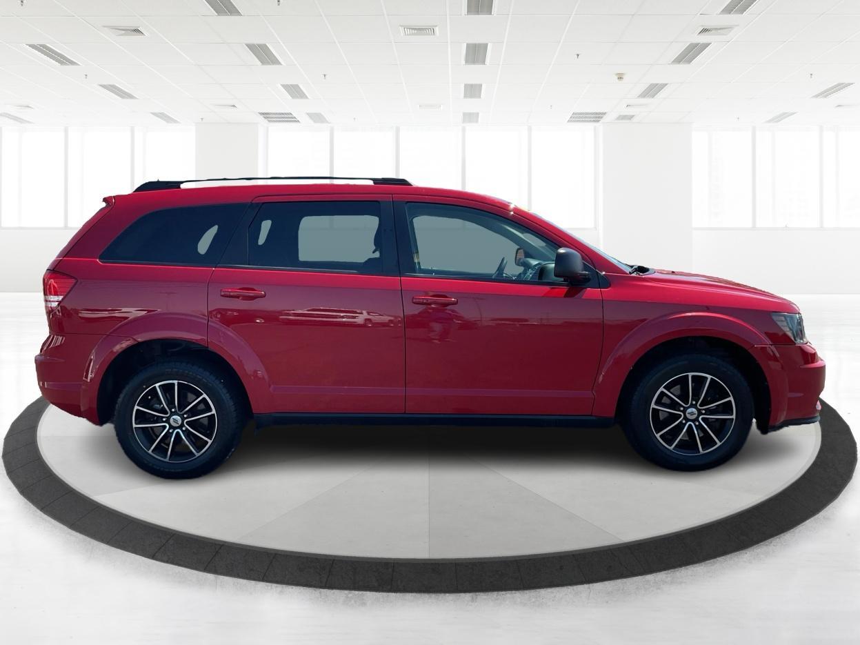 2018 Redline 2 Coat Pearl /Black Dodge Journey SE (3C4PDCAB1JT) with an Tigershark MultiAir 2.4L I-4 DOHC engine, located at 1865 W 2nd St., Xenia, OH, 45385, (937) 372-7777, 39.681259, -83.961945 - Photo#3