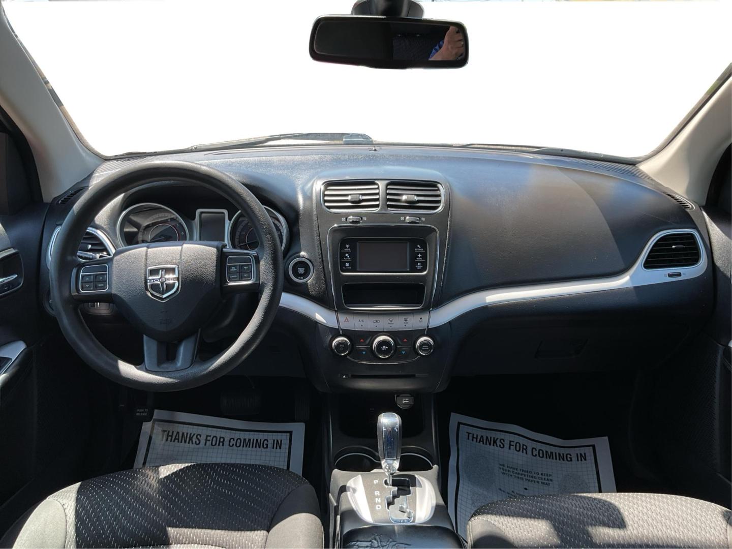 2018 Redline 2 Coat Pearl /Black Dodge Journey SE (3C4PDCAB1JT) with an Tigershark MultiAir 2.4L I-4 DOHC engine, located at 1865 W 2nd St., Xenia, OH, 45385, (937) 372-7777, 39.681259, -83.961945 - Photo#17