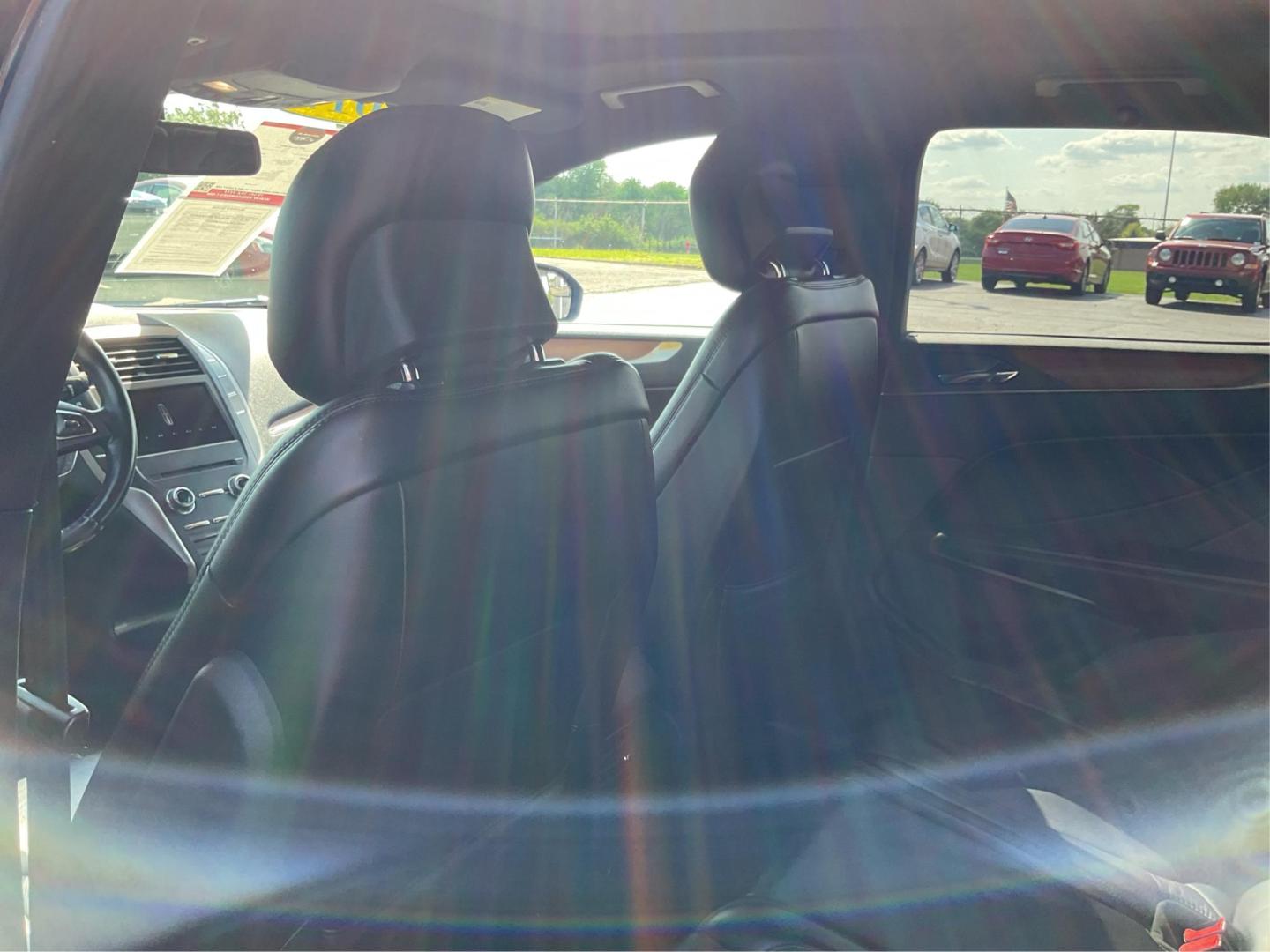 2017 Midnight Sapphire Blue Metallic /Black Lincoln MKC Select (5LMCJ2C92HU) with an 2L I-4 gasoline direct injection engine, Automatic transmission, located at 1865 W 2nd St., Xenia, OH, 45385, (937) 372-7777, 39.681259, -83.961945 - Photo#9