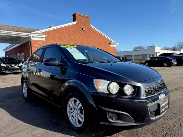 2013 Chevrolet Sonic LT's photo