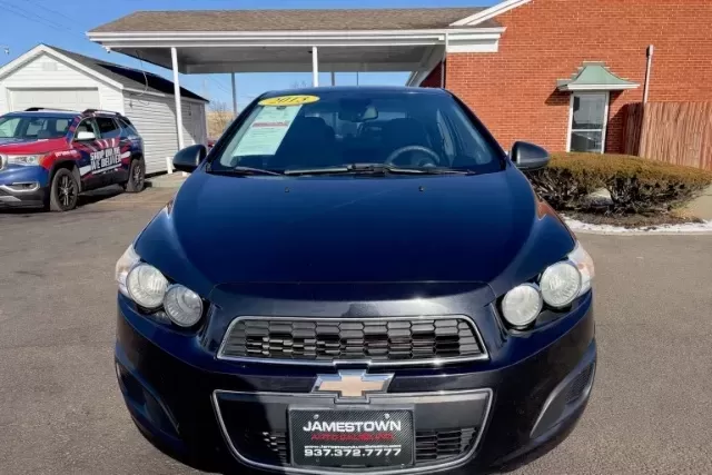 2013 Chevrolet Sonic LT Auto Sedan (1G1JC5SB6D4) with an 1.4L L4 DOHC 24V TURBO engine, 6-Speed Automatic transmission, located at 1865 W 2nd St., Xenia, OH, 45385, (937) 372-7777, 39.681259, -83.961945 - ### Elevate Your Daily Drive with the 2013 Chevrolet Sonic LT at Jamestown Auto Sales<br /> <br /> Are you tired of your daily commute feeling mundane? Introducing the 2013 Chevrolet Sonic LT Auto Sedan-your ticket to an invigorating driving experience! Perfect for budget-conscious buyers and commut - Photo#4