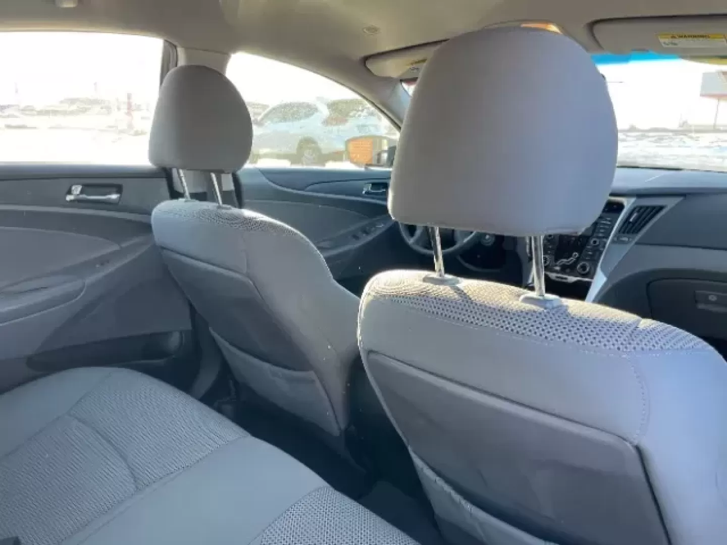 2012 Hyundai Sonata GLS Auto (5NPEB4AC7CH) with an 2.4L L4 DOHC 16V engine, 6-Speed Automatic transmission, located at 1865 W 2nd St., Xenia, OH, 45385, (937) 372-7777, 39.681259, -83.961945 - 2012 Hyundai Sonata GLS Auto - Photo#11