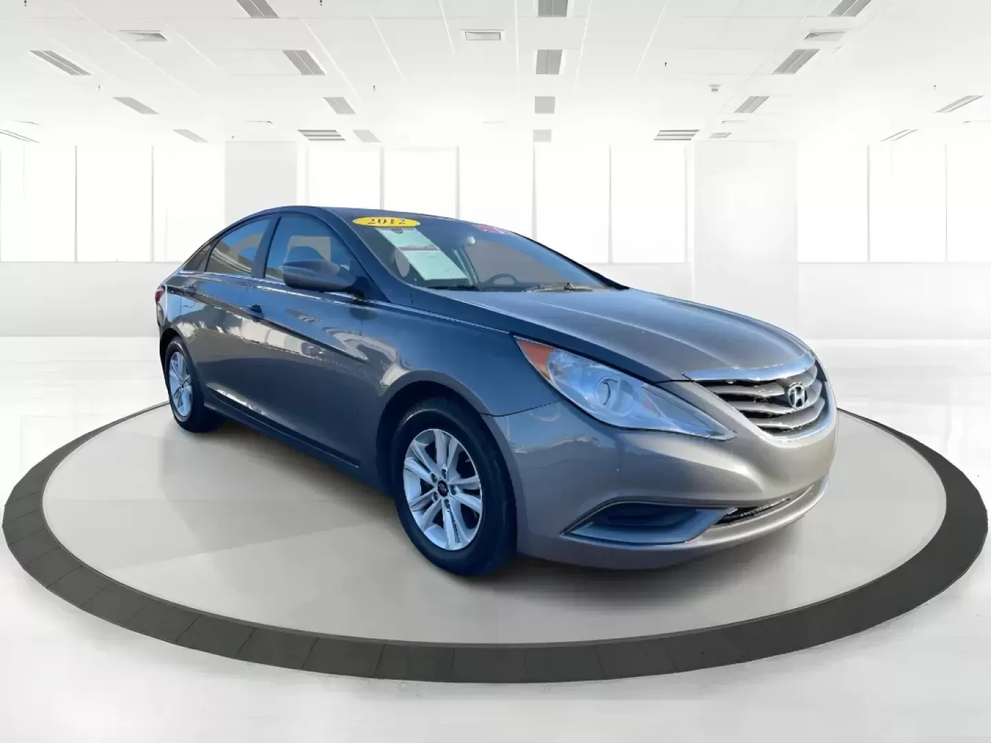 2012 Hyundai Sonata GLS Auto (5NPEB4AC7CH) with an 2.4L L4 DOHC 16V engine, 6-Speed Automatic transmission, located at 1865 W 2nd St., Xenia, OH, 45385, (937) 372-7777, 39.681259, -83.961945 - 2012 Hyundai Sonata GLS Auto - Photo#13