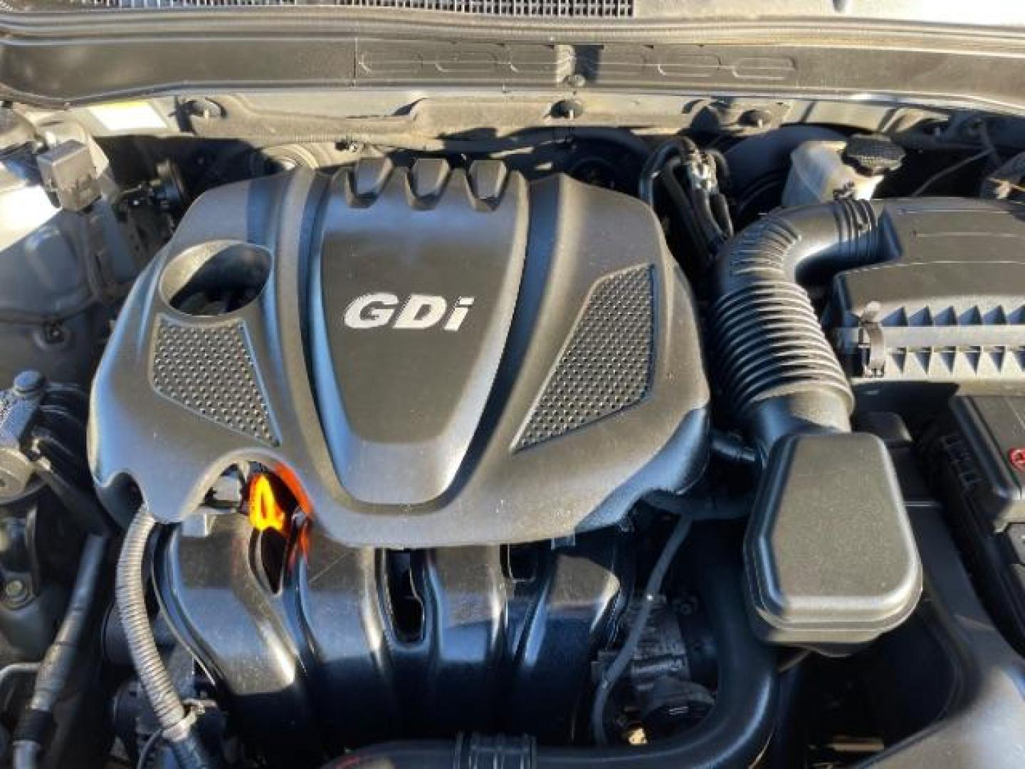 2012 Hyundai Sonata GLS Auto (5NPEB4AC7CH) with an 2.4L L4 DOHC 16V engine, 6-Speed Automatic transmission, located at 1865 W 2nd St., Xenia, OH, 45385, (937) 372-7777, 39.681259, -83.961945 - 2012 Hyundai Sonata GLS Auto - Photo#10