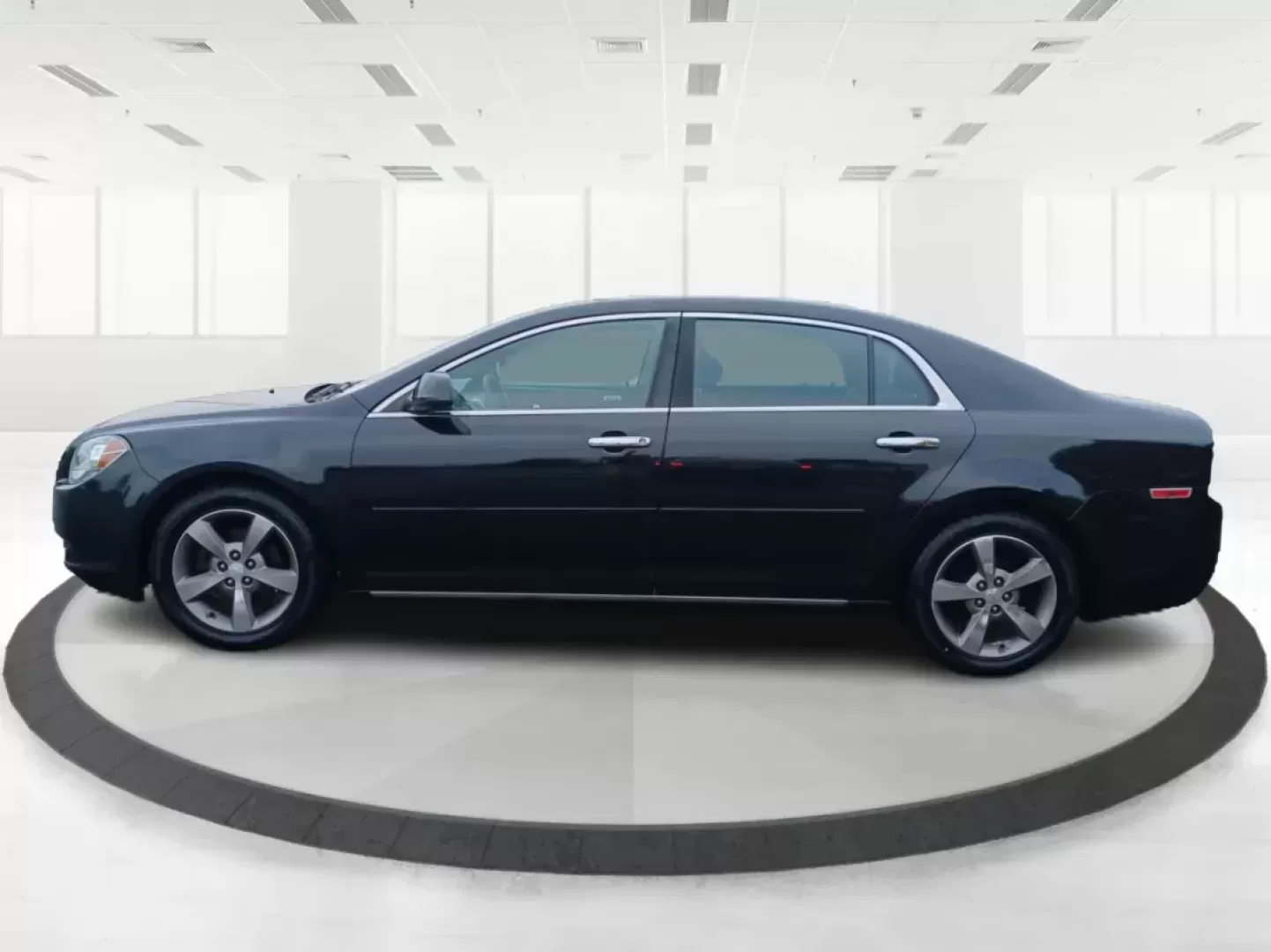 2012 Chevrolet Malibu 1LT (1G1ZC5E04CF) with an 2.4L L4 DOHC 16V engine, 6-Speed Automatic transmission, located at 1865 W 2nd St., Xenia, OH, 45385, (937) 372-7777, 39.681259, -83.961945 - 2012 Chevrolet Malibu 1LT - Photo#20