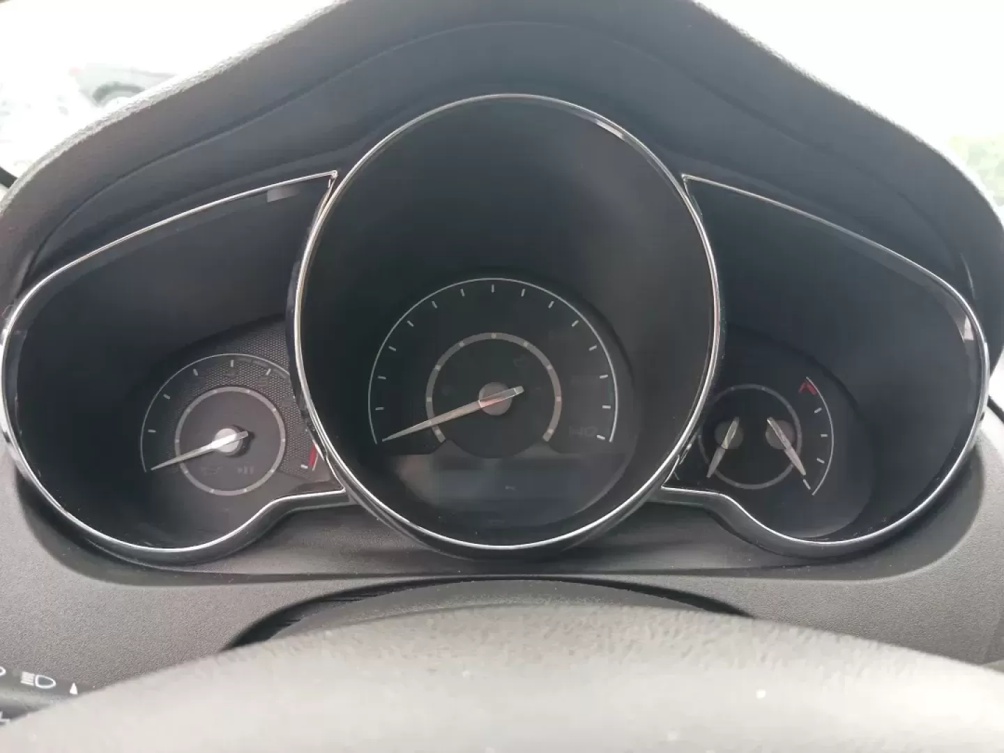 2012 Chevrolet Malibu 1LT (1G1ZC5E04CF) with an 2.4L L4 DOHC 16V engine, 6-Speed Automatic transmission, located at 1865 W 2nd St., Xenia, OH, 45385, (937) 372-7777, 39.681259, -83.961945 - 2012 Chevrolet Malibu 1LT - Photo#29