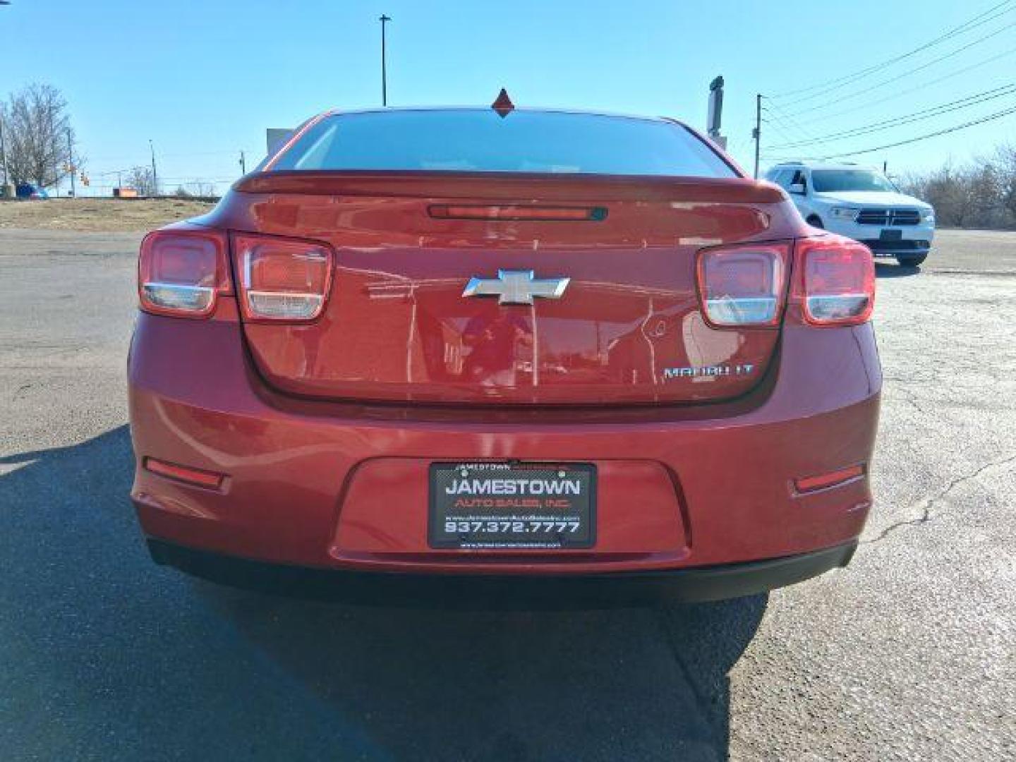 2014 Chevrolet Malibu 2LT (1G11E5SL4EF) with an 2.5L L4 DOHC 16V engine, 6-Speed Automatic transmission, located at 1865 W 2nd St., Xenia, OH, 45385, (937) 372-7777, 39.681259, -83.961945 - 2014 Chevrolet Malibu 2LT - Photo#4