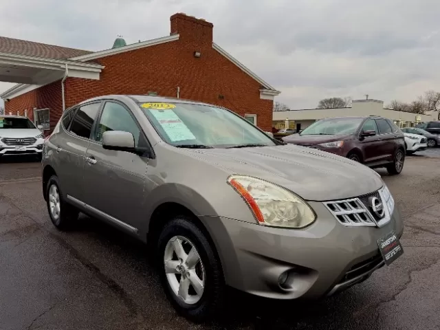 photo of 2013 Nissan Rogue S