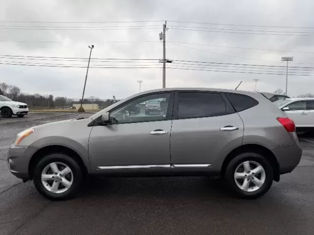2013 Nissan Rogue S (JN8AS5MV3DW) with an 2.5L I-4 DOHC engine, located at 1865 W 2nd St., Xenia, OH, 45385, (937) 372-7777, 39.681259, -83.961945 - **Explore the Open Road with the 2013 Nissan Rogue at Jamestown Auto Sales!**<br /> <br /> Are you in search of the perfect vehicle that seamlessly fits into your active lifestyle? Look no further than the 2013 Nissan Rogue, available now at Jamestown Auto Sales in Xenia, OH. This versatile SUV is d - Photo#2