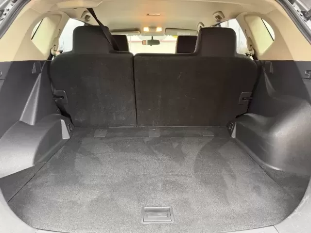 2013 Nissan Rogue S (JN8AS5MV3DW) with an 2.5L I-4 DOHC engine, located at 1865 W 2nd St., Xenia, OH, 45385, (937) 372-7777, 39.681259, -83.961945 - **Explore the Open Road with the 2013 Nissan Rogue at Jamestown Auto Sales!**<br /> <br /> Are you in search of the perfect vehicle that seamlessly fits into your active lifestyle? Look no further than the 2013 Nissan Rogue, available now at Jamestown Auto Sales in Xenia, OH. This versatile SUV is d - Photo#11