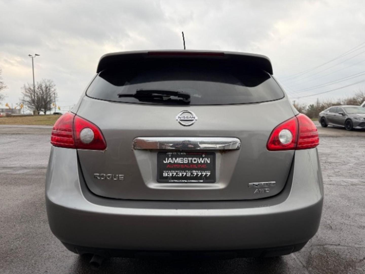 2013 Platinum Graphite Metallic Nissan Rogue S (JN8AS5MV3DW) with an 2.5L I-4 DOHC engine, located at 1865 W 2nd St., Xenia, OH, 45385, (937) 372-7777, 39.681259, -83.961945 - Photo#5