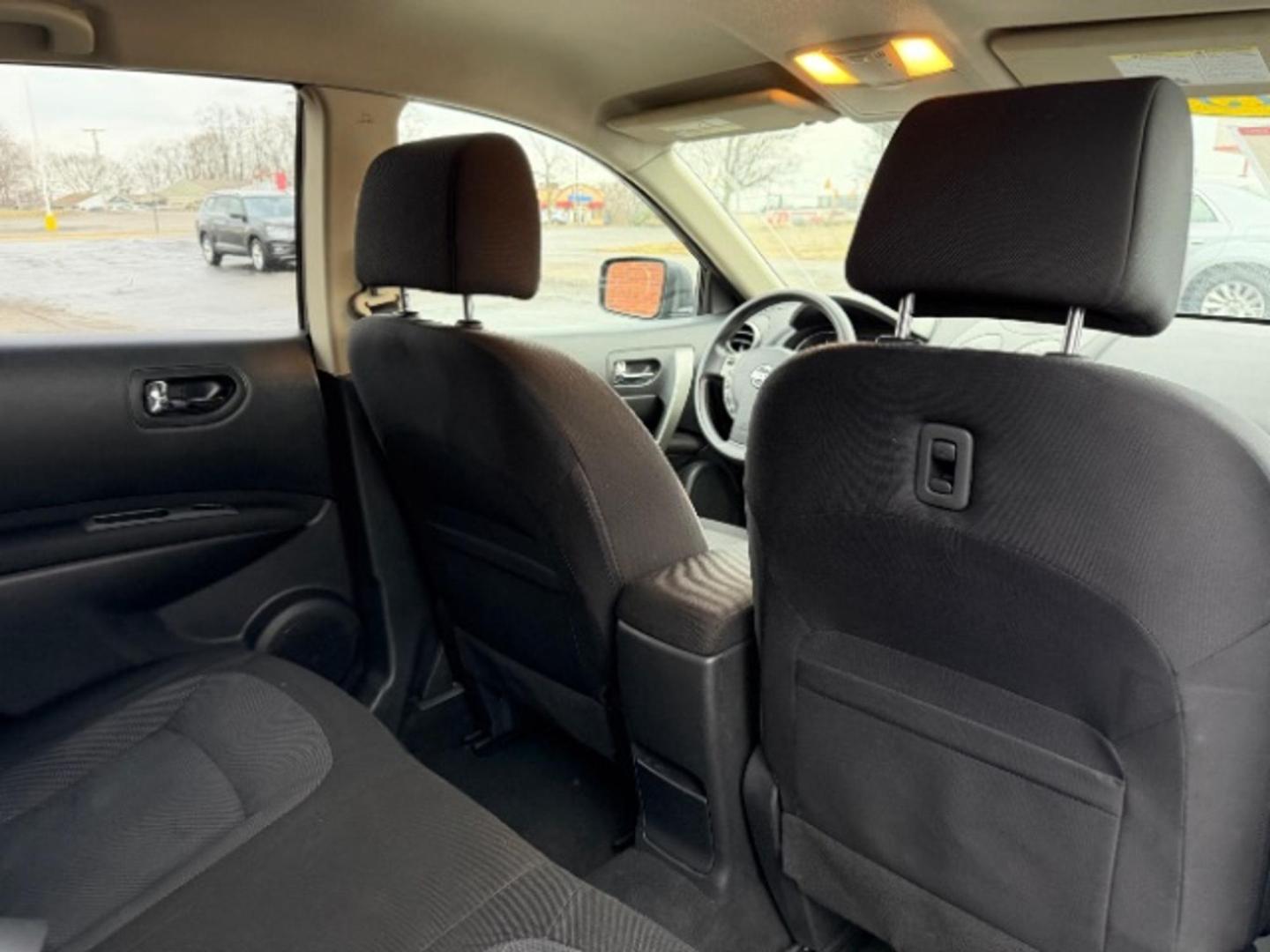 2013 Platinum Graphite Metallic Nissan Rogue S (JN8AS5MV3DW) with an 2.5L I-4 DOHC engine, located at 1865 W 2nd St., Xenia, OH, 45385, (937) 372-7777, 39.681259, -83.961945 - Photo#10