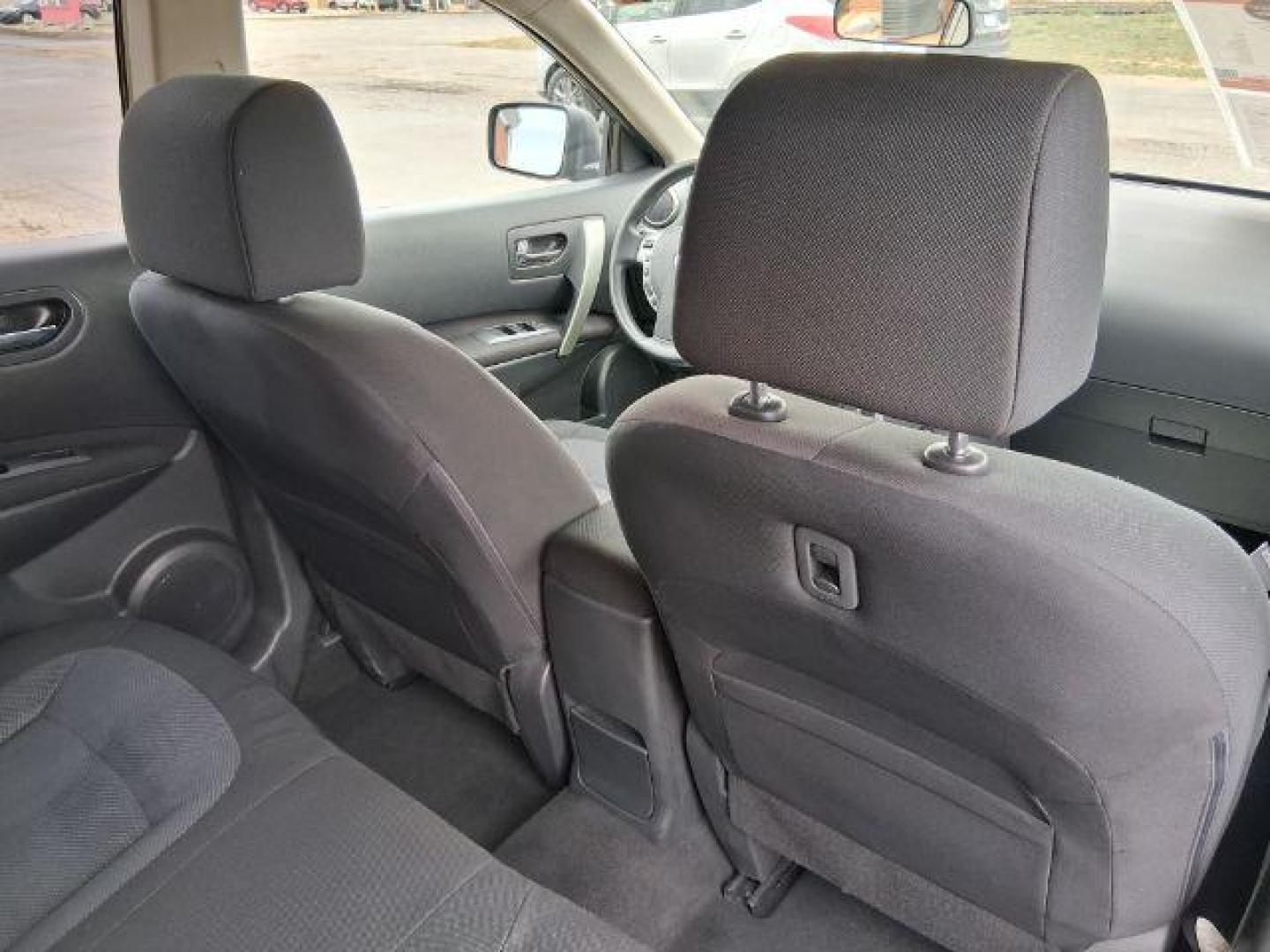2013 Nissan Rogue S (JN8AS5MV3DW) with an 2.5L I-4 DOHC engine, located at 1865 W 2nd St., Xenia, OH, 45385, (937) 372-7777, 39.681259, -83.961945 - 2013 Nissan Rogue S - Photo#9