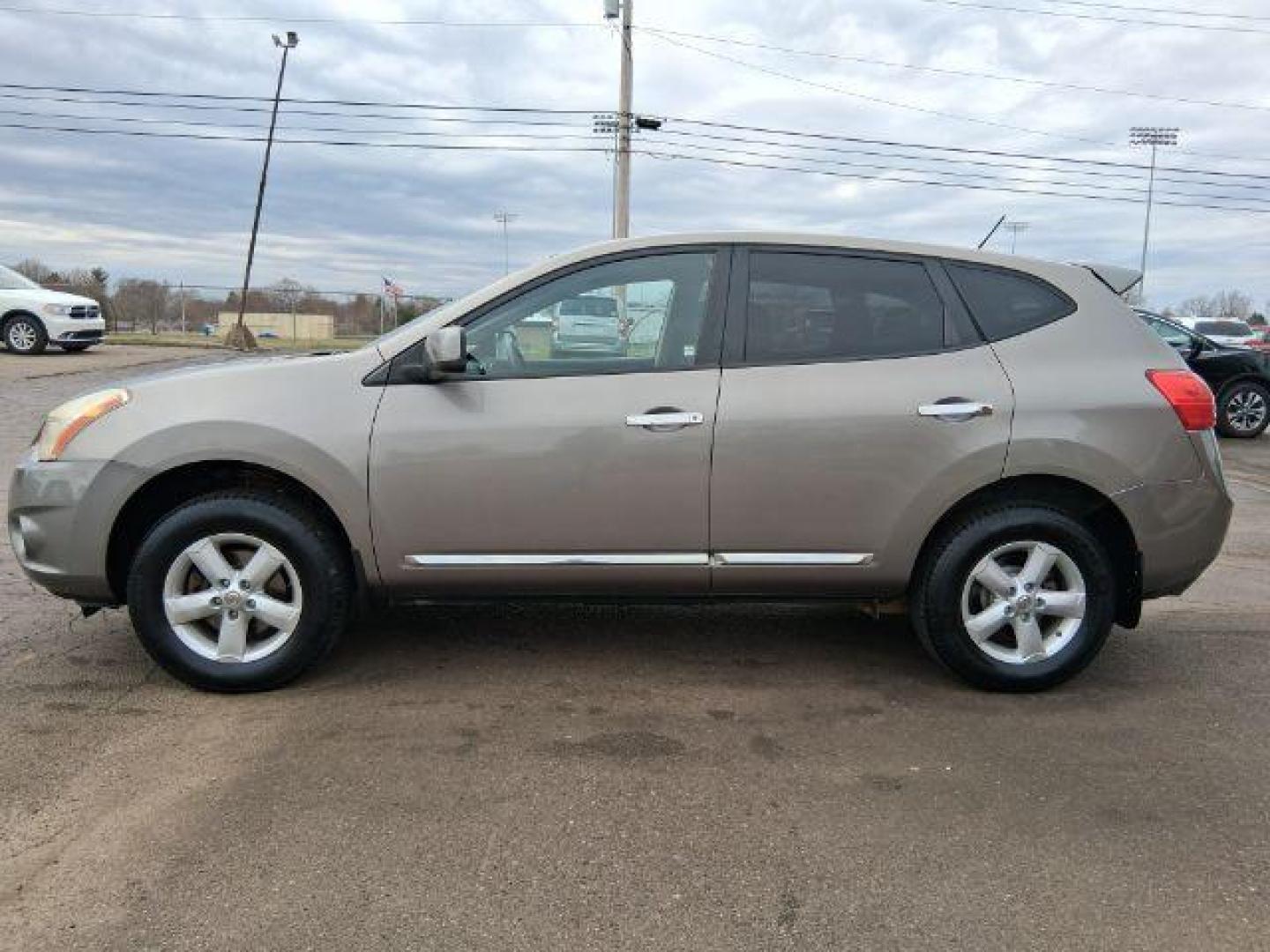 2013 Nissan Rogue S (JN8AS5MV3DW) with an 2.5L I-4 DOHC engine, located at 1865 W 2nd St., Xenia, OH, 45385, (937) 372-7777, 39.681259, -83.961945 - 2013 Nissan Rogue S - Photo#1