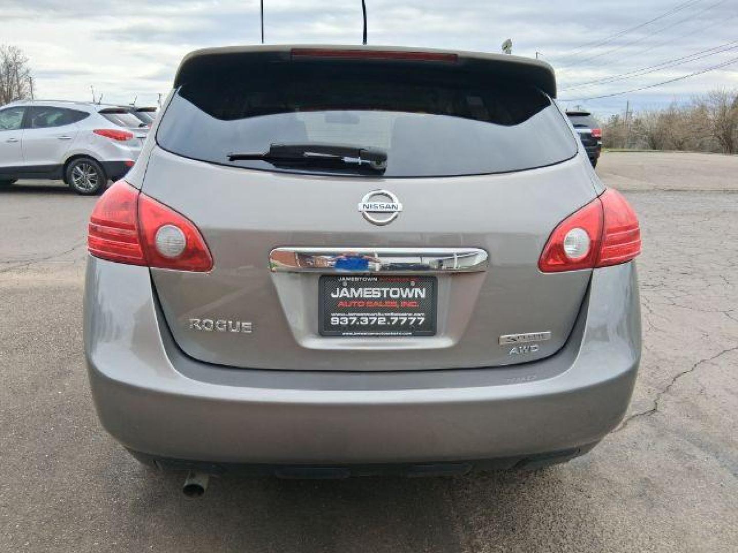 2013 Nissan Rogue S (JN8AS5MV3DW) with an 2.5L I-4 DOHC engine, located at 1865 W 2nd St., Xenia, OH, 45385, (937) 372-7777, 39.681259, -83.961945 - 2013 Nissan Rogue S - Photo#4