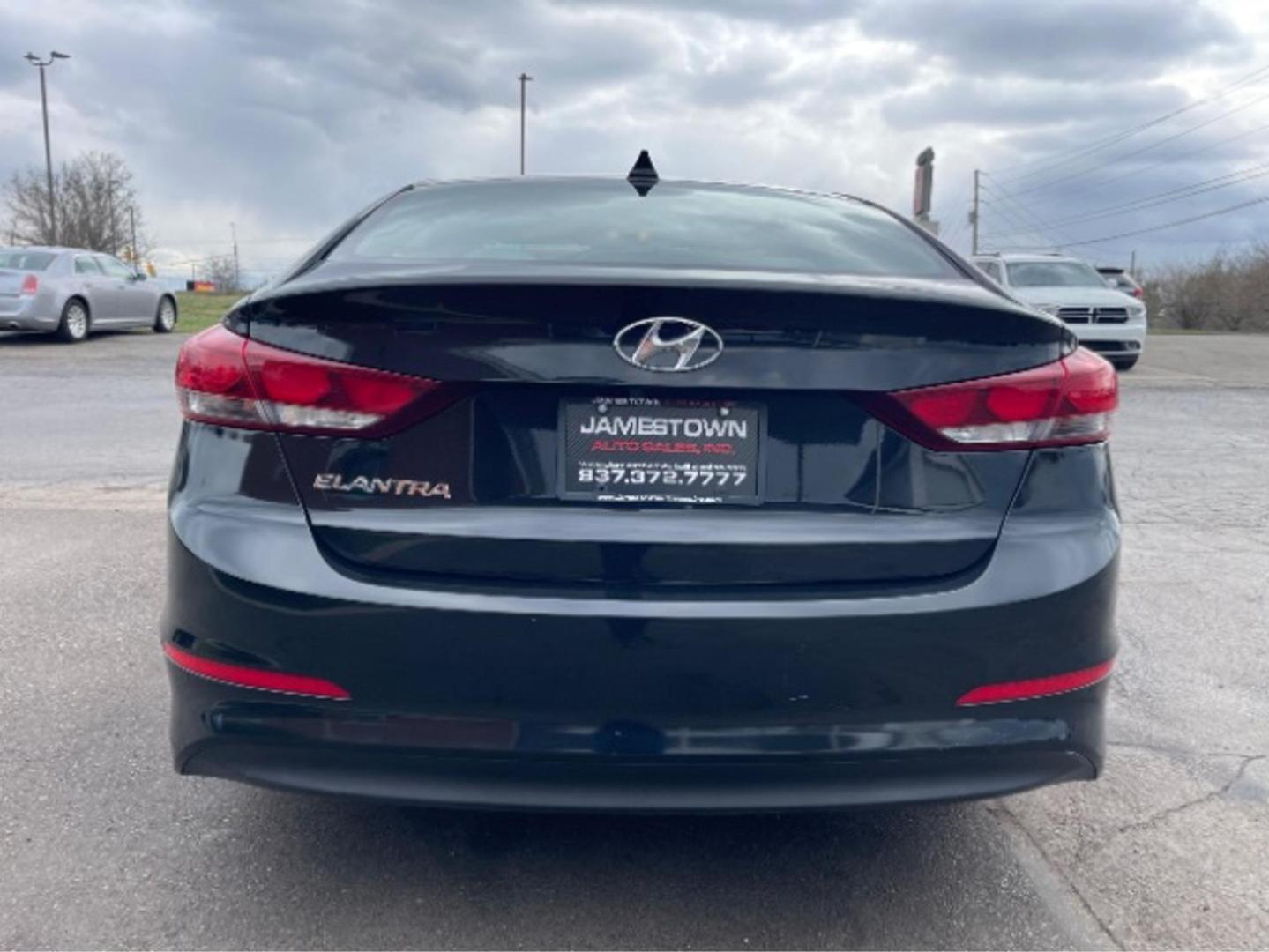 2018 Hyundai Elantra SEL (5NPD84LF8JH) with an Nu 2L I-4 DOHC engine, located at 1865 W 2nd St., Xenia, OH, 45385, (937) 372-7777, 39.681259, -83.961945 - 2018 Hyundai Elantra SEL - Photo#18