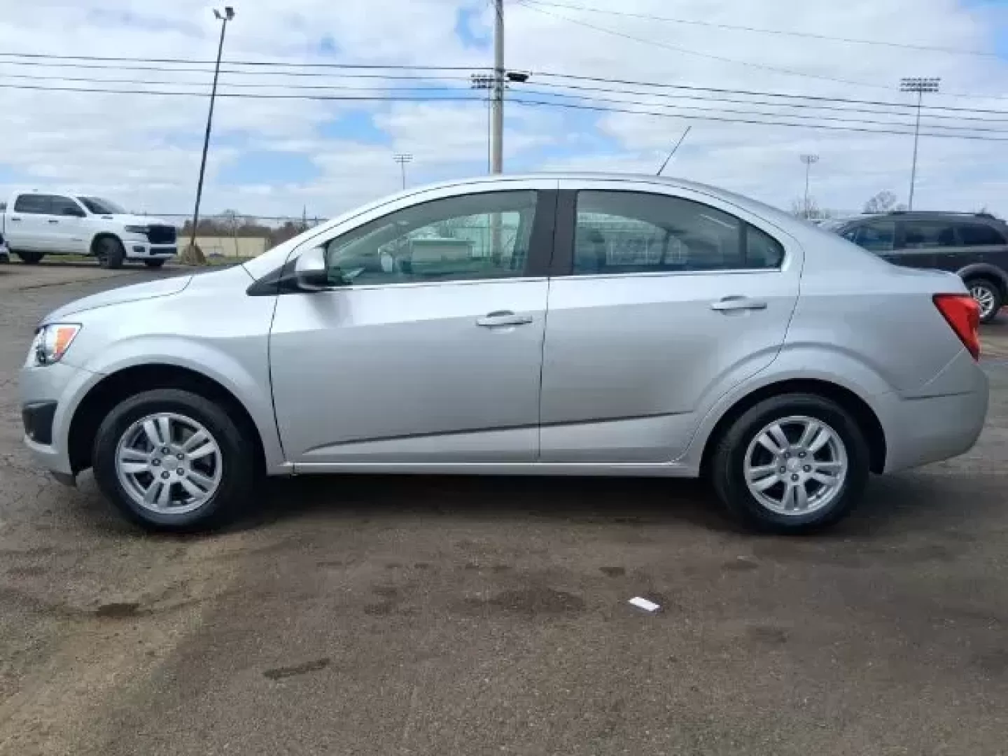 2015 Chevrolet Sonic LT Auto (1G1JC5SG7F4) with an ECOTEC 1.4L I-4 DOHC engine, located at 1865 W 2nd St., Xenia, OH, 45385, (937) 372-7777, 39.681259, -83.961945 - 2015 Chevrolet Sonic LT Auto - Photo#2