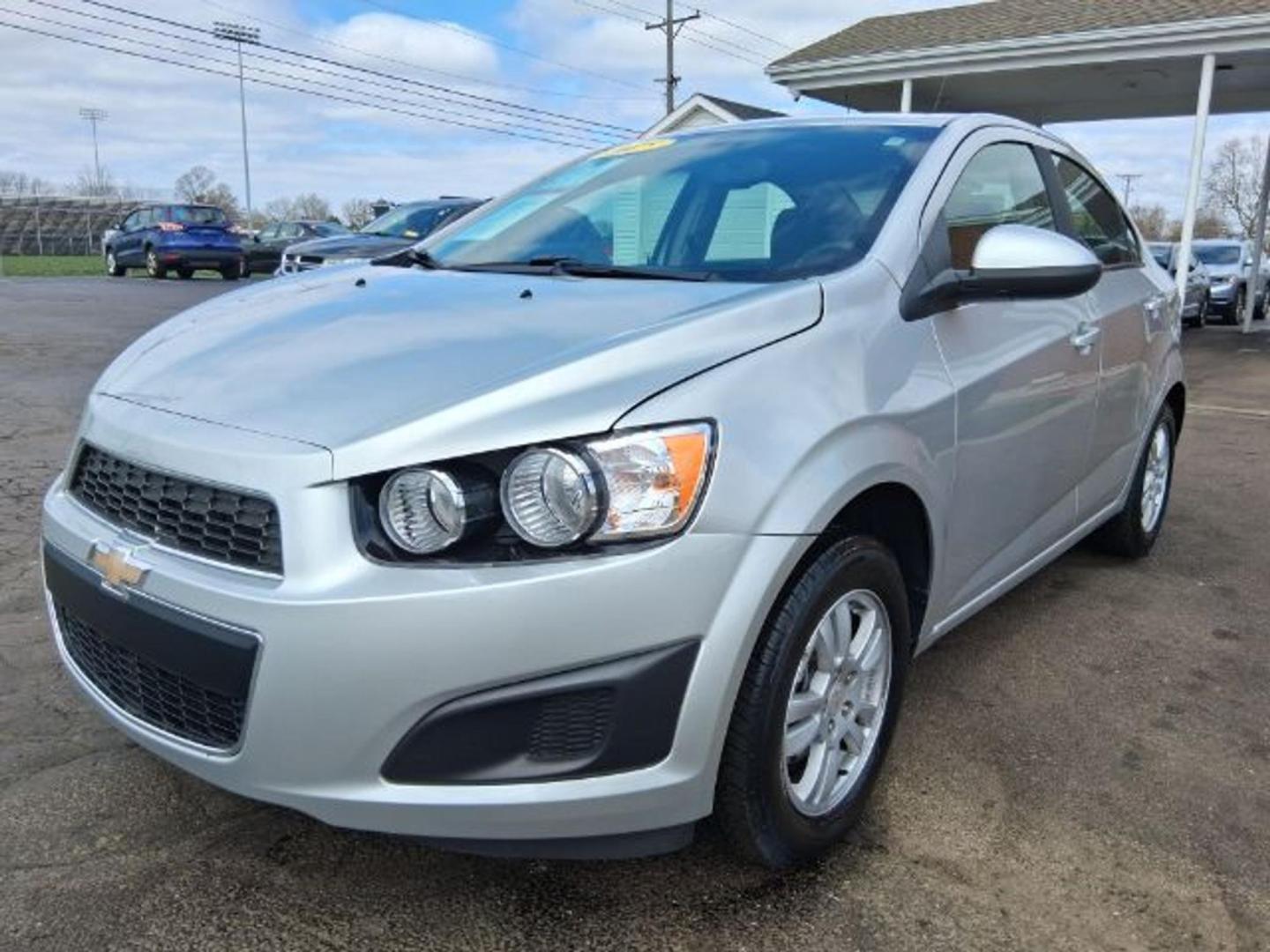 2015 Silver Ice Metallic Chevrolet Sonic LT Auto (1G1JC5SG7F4) with an ECOTEC 1.4L I-4 DOHC engine, located at 1865 W 2nd St., Xenia, OH, 45385, (937) 372-7777, 39.681259, -83.961945 - Photo#1