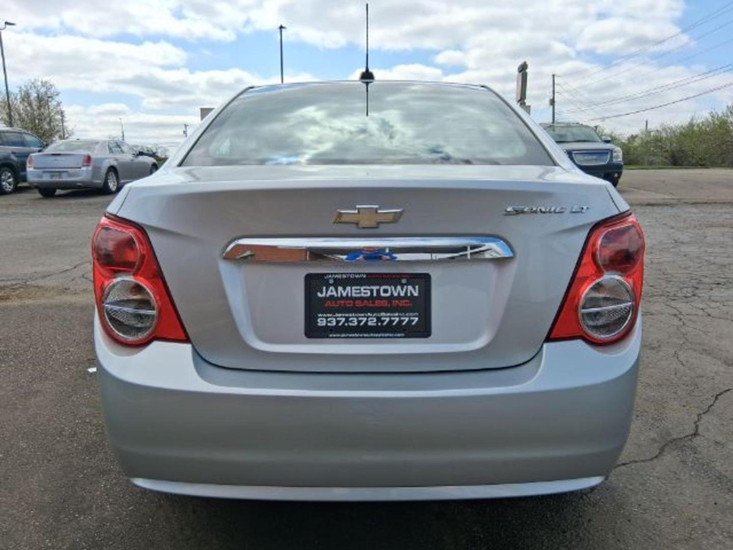2015 Silver Ice Metallic Chevrolet Sonic LT Auto (1G1JC5SG7F4) with an ECOTEC 1.4L I-4 DOHC engine, located at 1865 W 2nd St., Xenia, OH, 45385, (937) 372-7777, 39.681259, -83.961945 - Photo#5