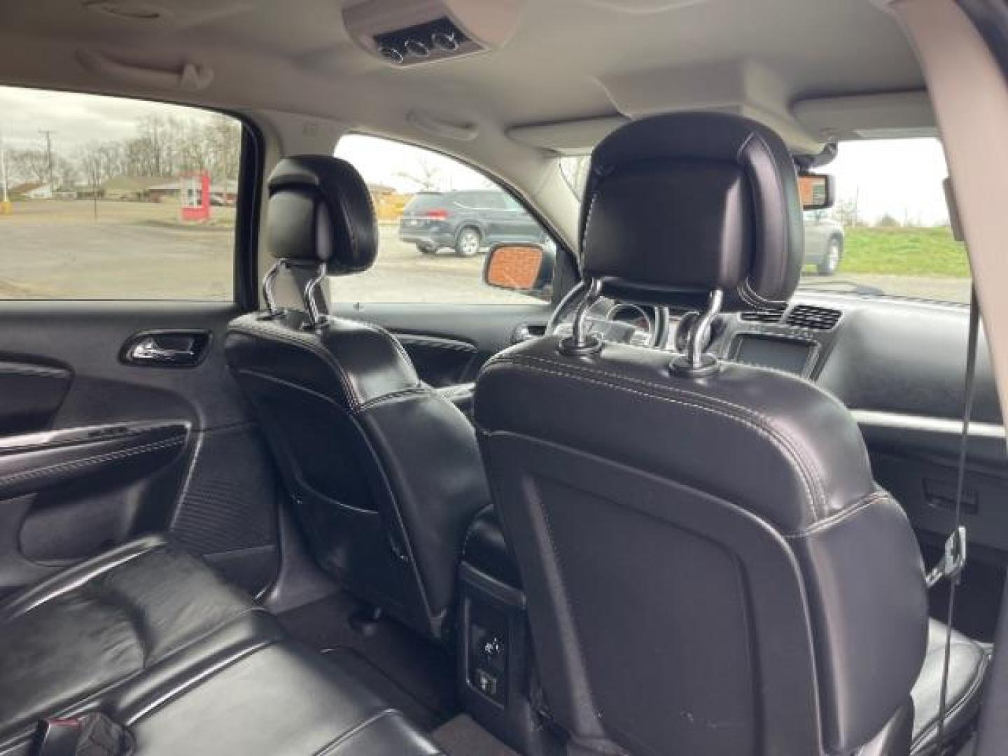 2014 Dodge Journey Limited (3C4PDCDG0ET) with an 3.6L V-6 DOHC engine, located at 1865 W 2nd St., Xenia, OH, 45385, (937) 372-7777, 39.681259, -83.961945 - 2014 Dodge Journey Limited - Photo#9