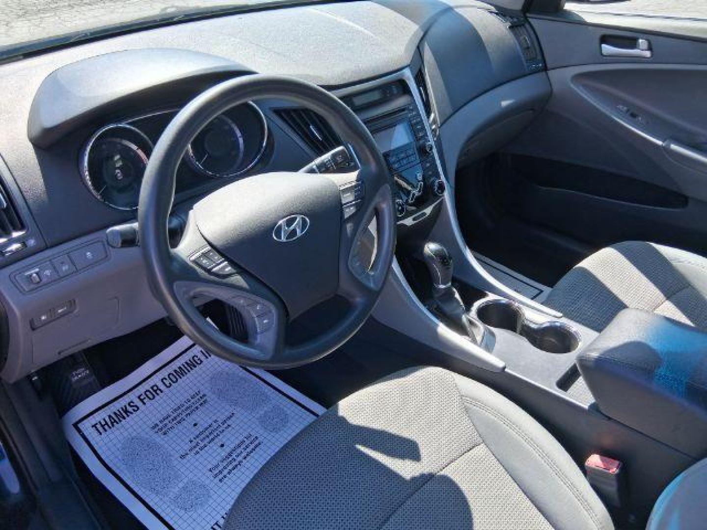 2013 Hyundai Sonata GLS (5NPEB4AC7DH) with an 2.4L L4 DOHC 16V engine, 6-Speed Automatic transmission, located at 1865 W 2nd St., Xenia, OH, 45385, (937) 372-7777, 39.681259, -83.961945 - 2013 Hyundai Sonata GLS - Photo#5
