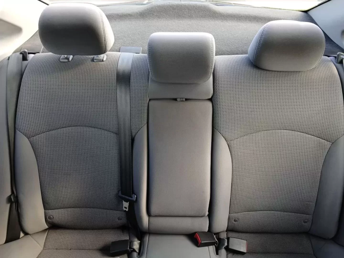 2013 Hyundai Sonata GLS (5NPEB4AC7DH) with an 2.4L L4 DOHC 16V engine, 6-Speed Automatic transmission, located at 1865 W 2nd St., Xenia, OH, 45385, (937) 372-7777, 39.681259, -83.961945 - Looking for the perfect sedan to elevate your daily commute or weekend adventures? Look no further than the 2013 Hyundai Sonata GLS, available now at Jamestown Auto Sales in Xenia, OH. This stylish and reliable vehicle embodies comfort and efficiency, making it an ideal choice for budget-conscious b - Photo#13