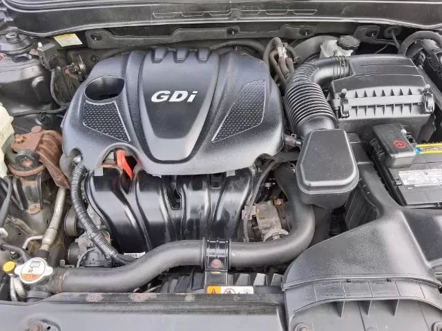 2013 Hyundai Sonata GLS (5NPEB4AC7DH) with an 2.4L L4 DOHC 16V engine, 6-Speed Automatic transmission, located at 1865 W 2nd St., Xenia, OH, 45385, (937) 372-7777, 39.681259, -83.961945 - Looking for the perfect sedan to elevate your daily commute or weekend adventures? Look no further than the 2013 Hyundai Sonata GLS, available now at Jamestown Auto Sales in Xenia, OH. This stylish and reliable vehicle embodies comfort and efficiency, making it an ideal choice for budget-conscious b - Photo#12