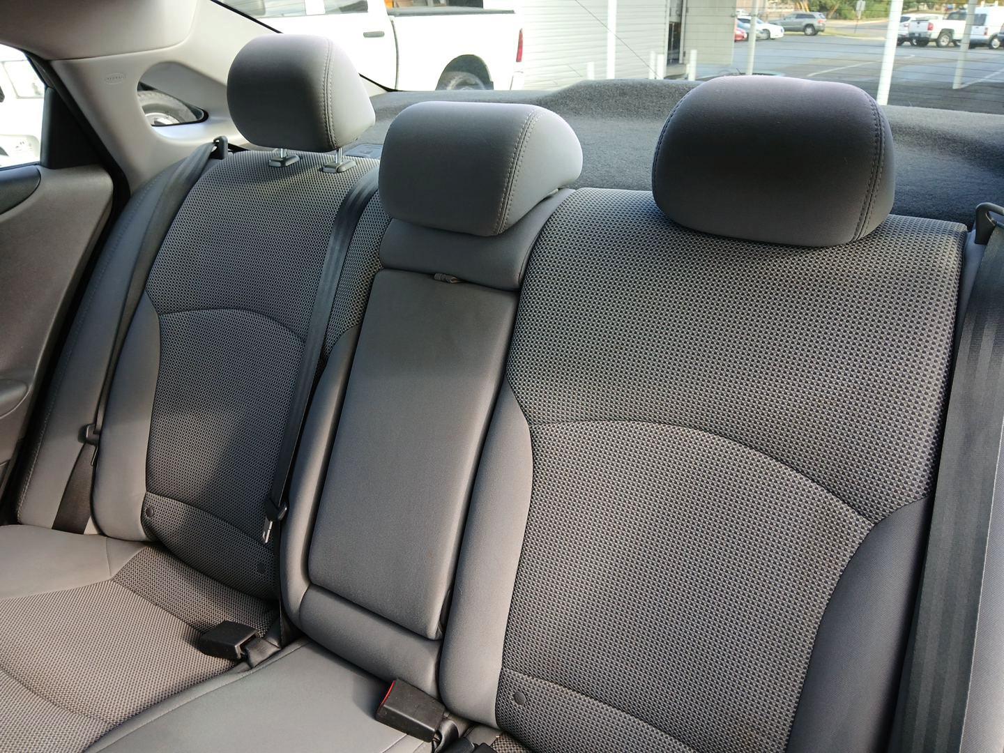 2013 Hyundai Sonata GLS (5NPEB4AC7DH) with an 2.4L L4 DOHC 16V engine, 6-Speed Automatic transmission, located at 1865 W 2nd St., Xenia, OH, 45385, (937) 372-7777, 39.681259, -83.961945 - 2013 Hyundai Sonata GLS - Photo#21