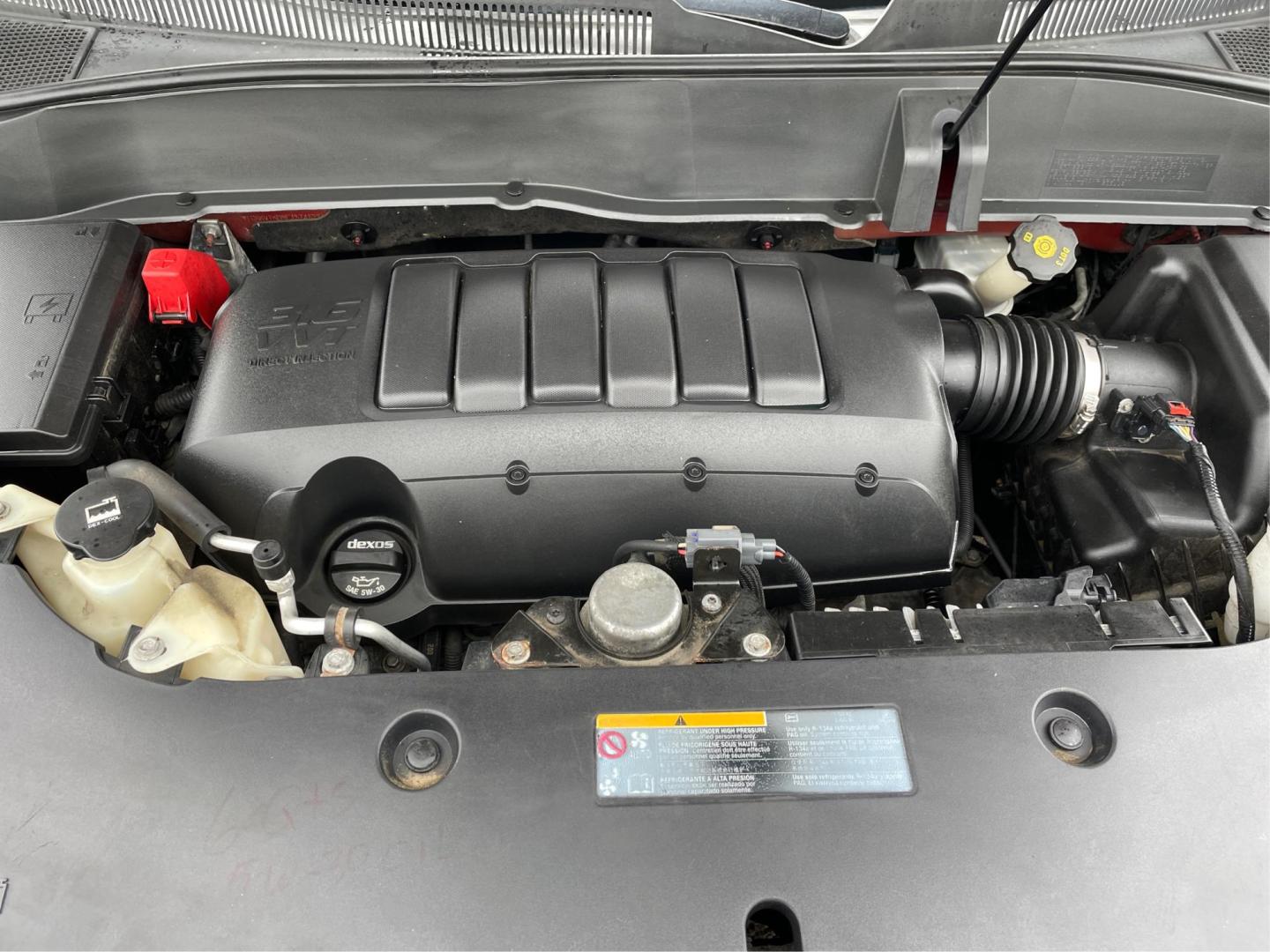 2015 GMC Acadia Denali (1GKKVTKD9FJ) with an 3.6L V-6 gasoline direct injection engine, located at 1865 W 2nd St., Xenia, OH, 45385, (937) 372-7777, 39.681259, -83.961945 - 2015 GMC Acadia Denali - Photo#10