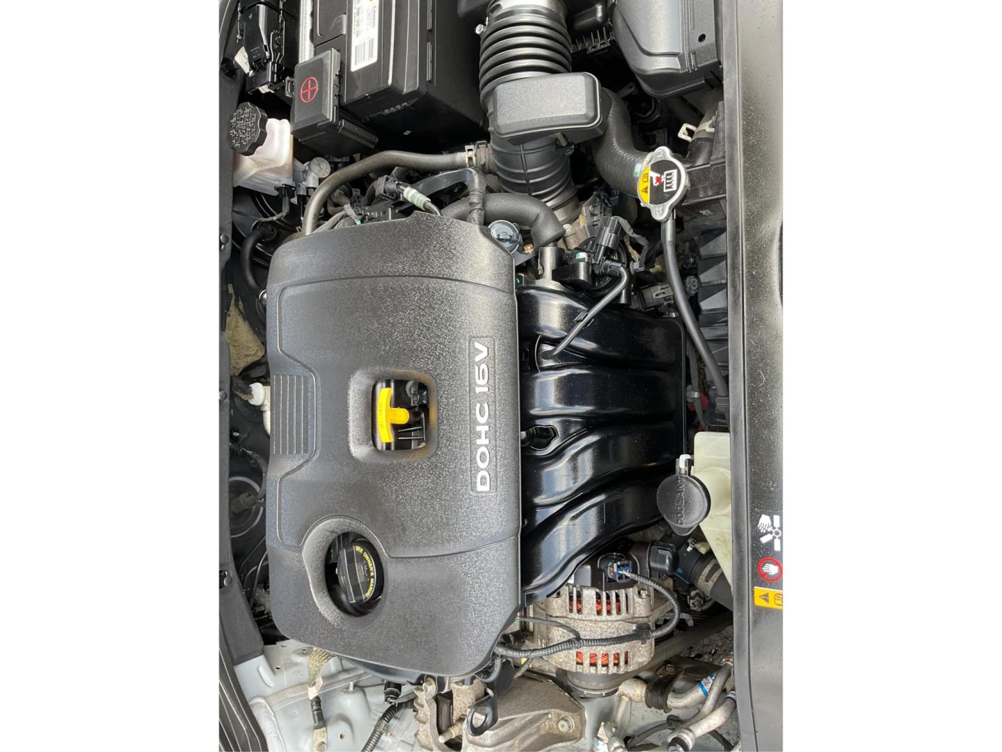 2017 Hyundai Elantra SE (5NPD84LF1HH) with an Nu 2L I-4 DOHC engine, located at 1865 W 2nd St., Xenia, OH, 45385, (937) 372-7777, 39.681259, -83.961945 - 2017 Hyundai Elantra SE - Photo#10