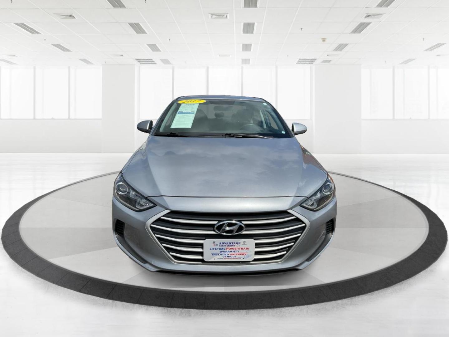2017 Hyundai Elantra SE (5NPD84LF1HH) with an Nu 2L I-4 DOHC engine, located at 1865 W 2nd St., Xenia, OH, 45385, (937) 372-7777, 39.681259, -83.961945 - 2017 Hyundai Elantra SE - Photo#6