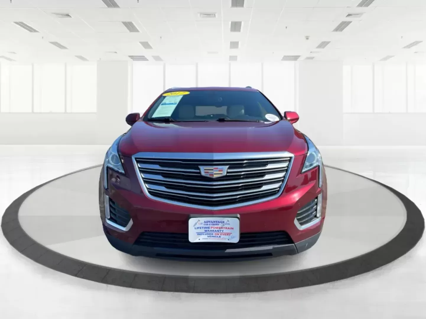 2017 Cadillac XT5 Luxury AWD (1GYKNDRS4HZ) with an 3.6L V6 DOHC 24V engine, 8-Speed Automatic transmission, located at 1865 W 2nd St., Xenia, OH, 45385, (937) 372-7777, 39.681259, -83.961945 - 2017 Cadillac XT5 Luxury AWD - Photo#7