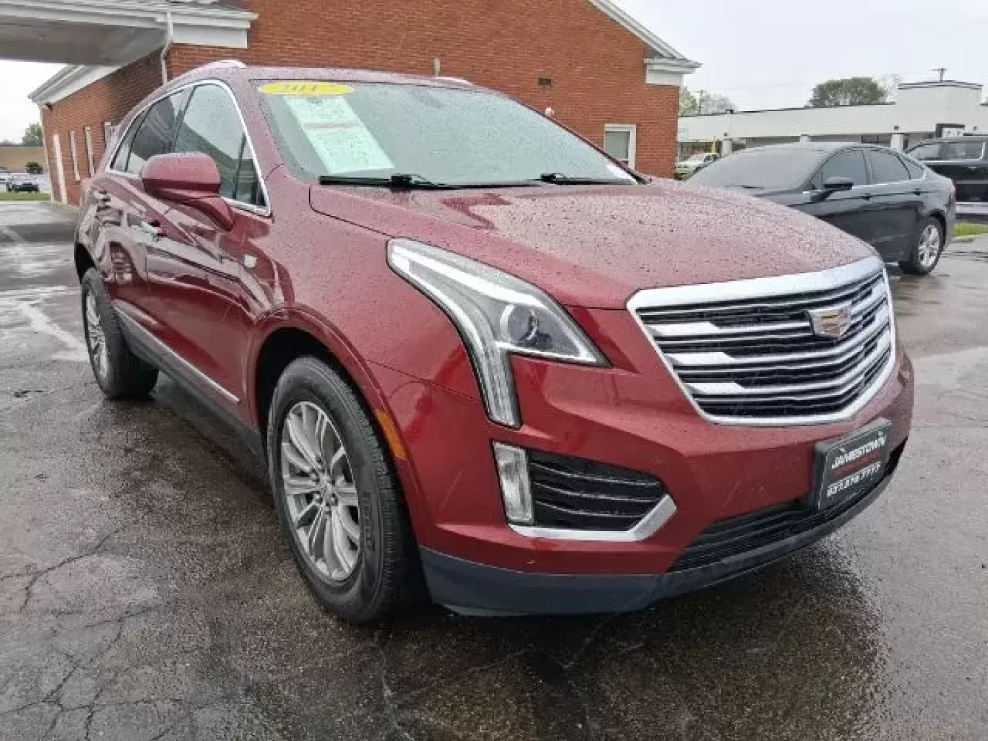 2017 Cadillac XT5 Luxury AWD (1GYKNDRS4HZ) with an 3.6L V6 DOHC 24V engine, 8-Speed Automatic transmission, located at 1865 W 2nd St., Xenia, OH, 45385, (937) 372-7777, 39.681259, -83.961945 - 2017 Cadillac XT5 Luxury AWD - Photo#21