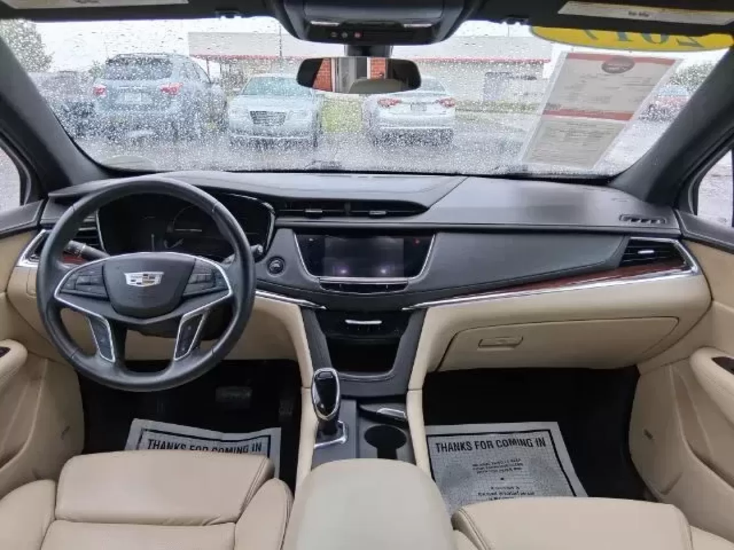 2017 Cadillac XT5 Luxury AWD (1GYKNDRS4HZ) with an 3.6L V6 DOHC 24V engine, 8-Speed Automatic transmission, located at 1865 W 2nd St., Xenia, OH, 45385, (937) 372-7777, 39.681259, -83.961945 - 2017 Cadillac XT5 Luxury AWD - Photo#28