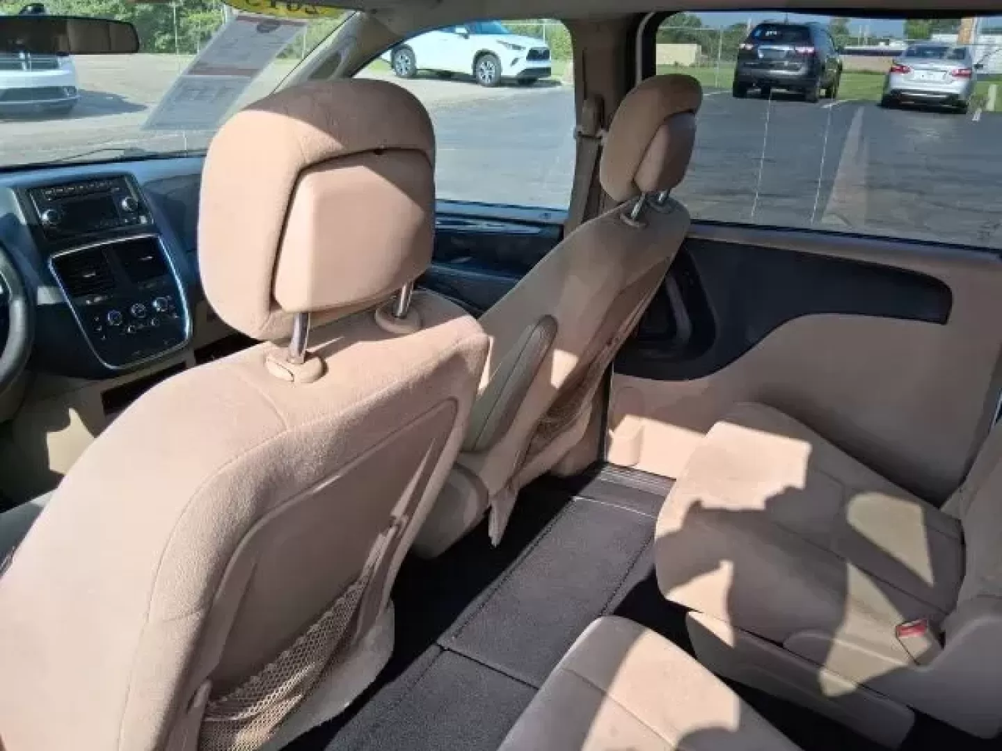 2013 Dodge Grand Caravan SE (2C4RDGBG4DR) with an 3.6L V6 DOHC 24V engine, 6-Speed Automatic transmission, located at 1865 W 2nd St., Xenia, OH, 45385, (937) 372-7777, 39.681259, -83.961945 - 2013 Dodge Grand Caravan SE - Photo#9