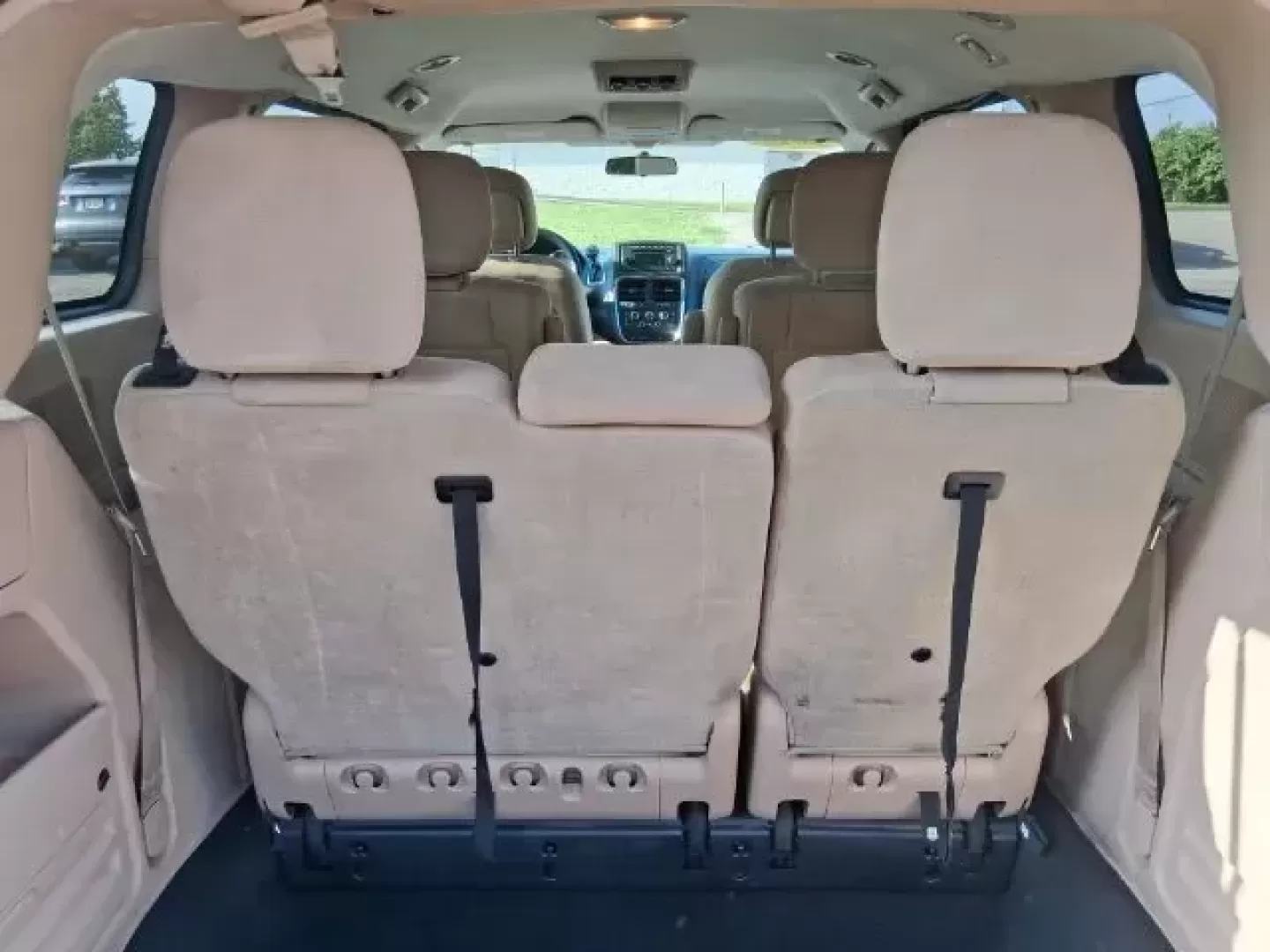 2013 Dodge Grand Caravan SE (2C4RDGBG4DR) with an 3.6L V6 DOHC 24V engine, 6-Speed Automatic transmission, located at 1865 W 2nd St., Xenia, OH, 45385, (937) 372-7777, 39.681259, -83.961945 - 2013 Dodge Grand Caravan SE - Photo#11